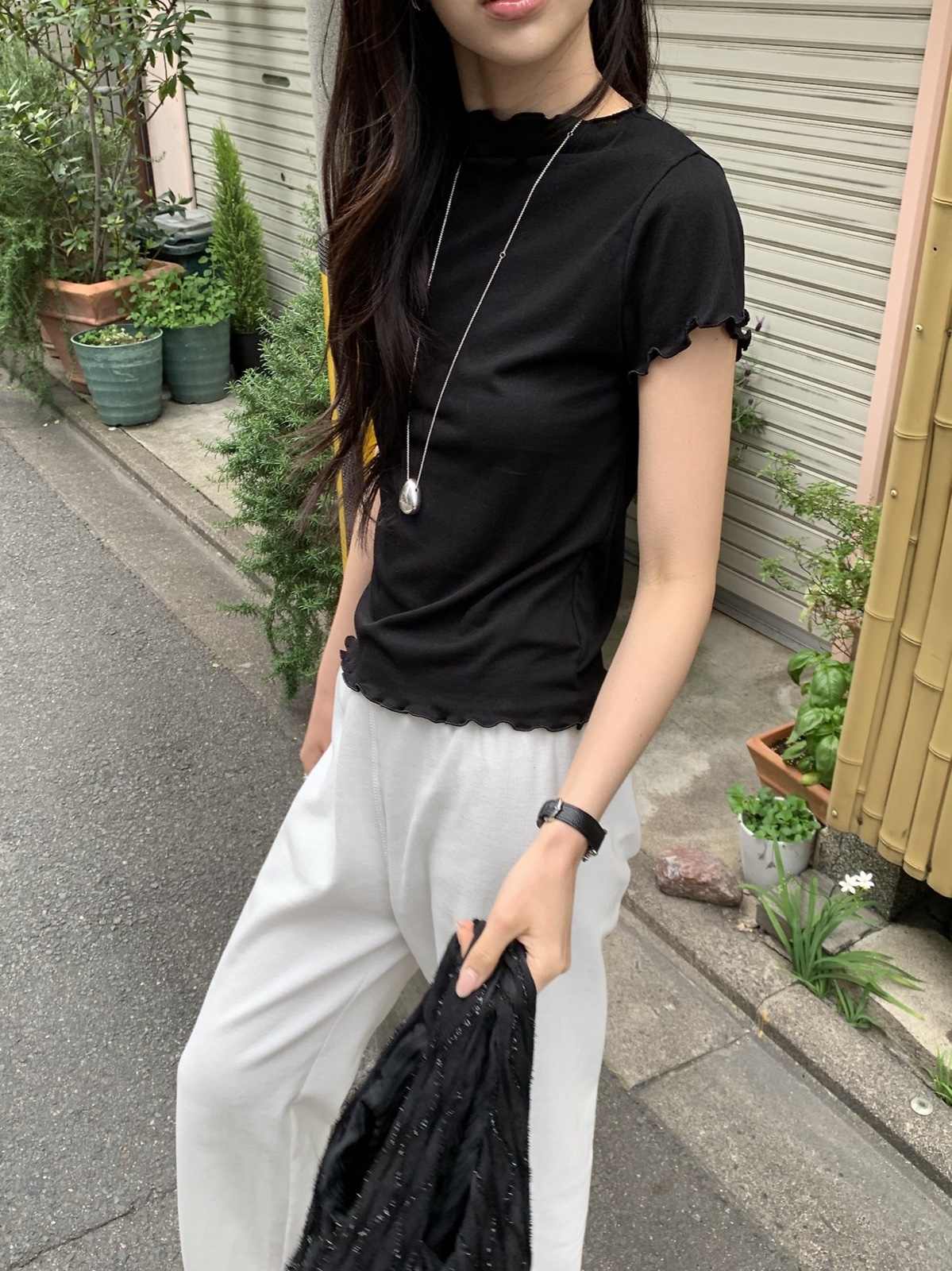 에일린 프릴 반팔티 상세 이미지 5