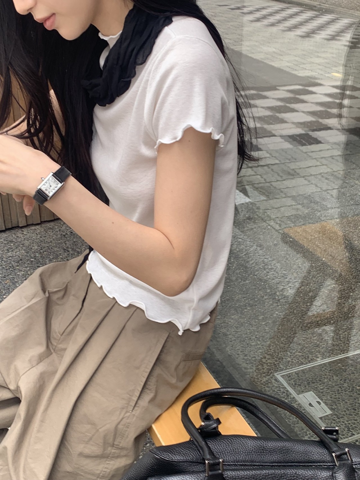 에일린 프릴 반팔티 상세 이미지 8