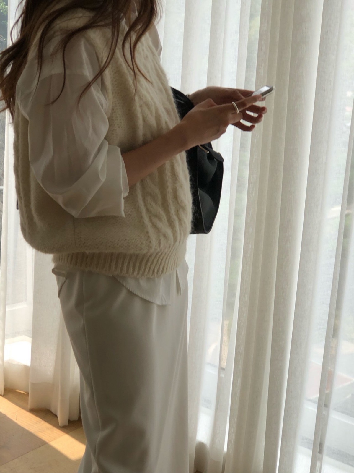 알파카 케이블 V넥 니트베스트 상세 이미지 3