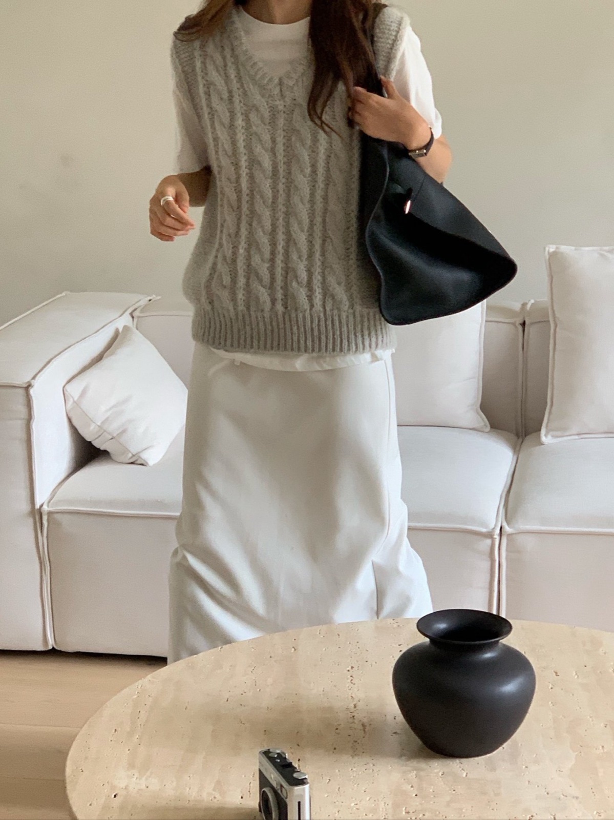 알파카 케이블 V넥 니트베스트 상세 이미지 6