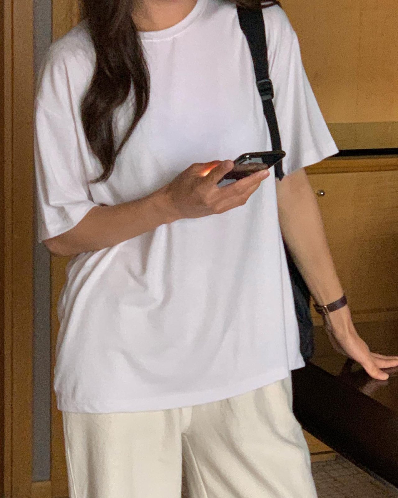 앙고라 오버핏 반팔 티셔츠 상세 이미지 3