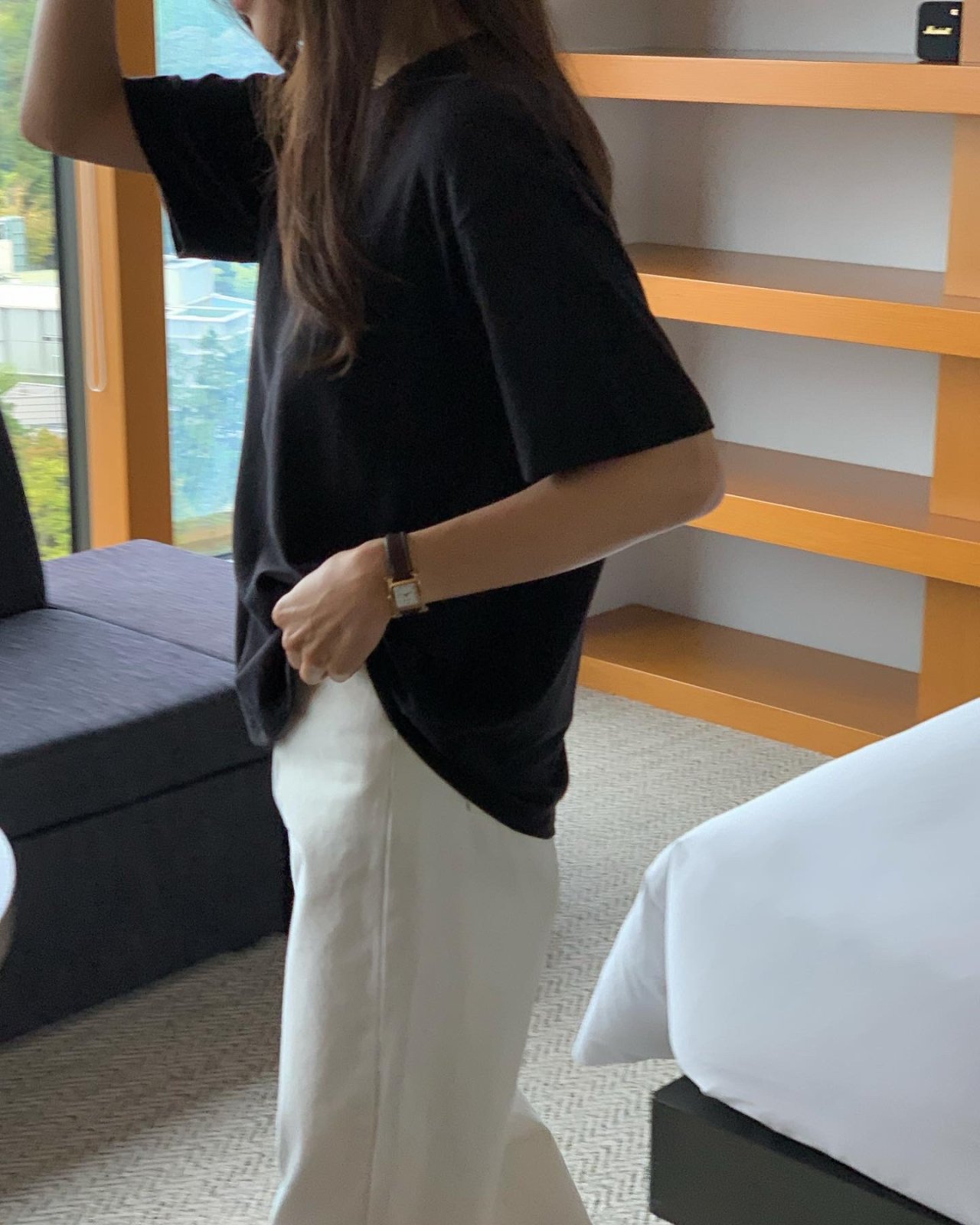 앙고라 오버핏 반팔 티셔츠 상세 이미지 4