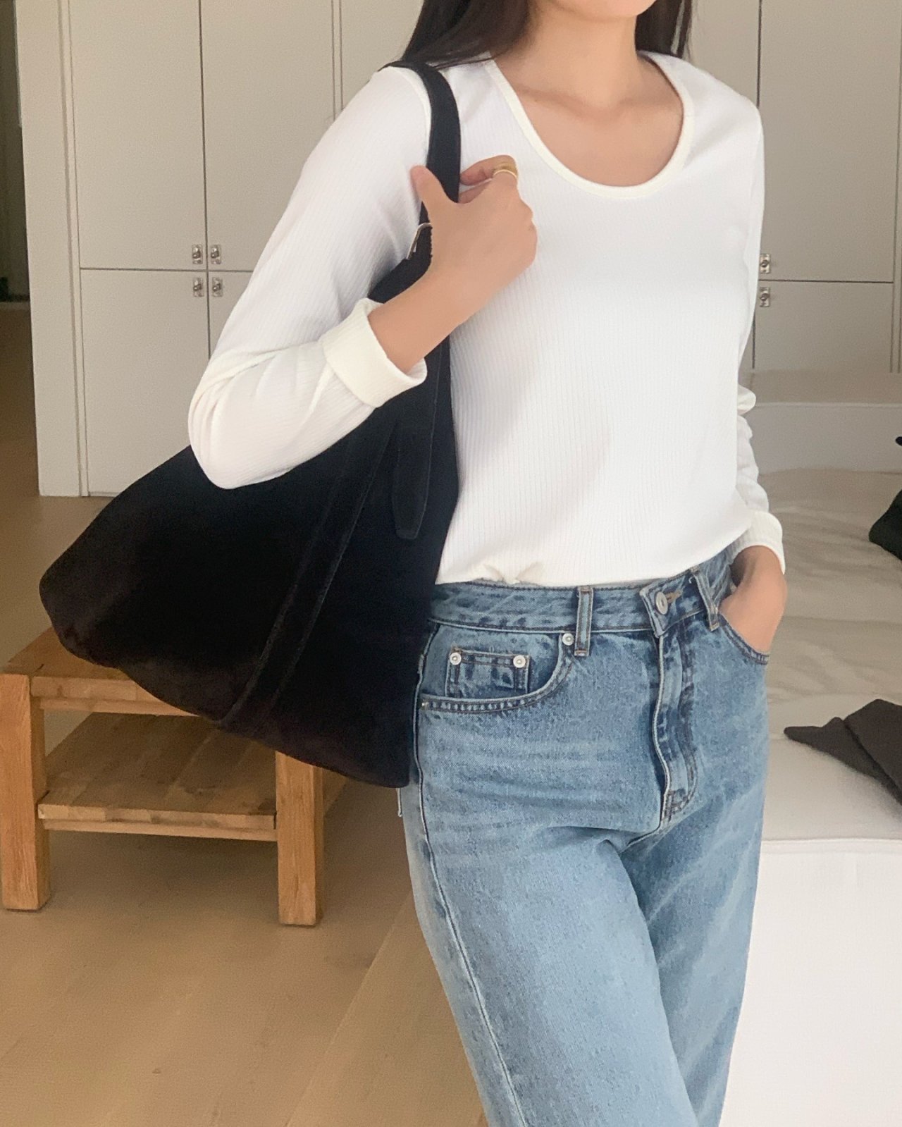 베일리 U넥 골지 티셔츠 상세 이미지 3