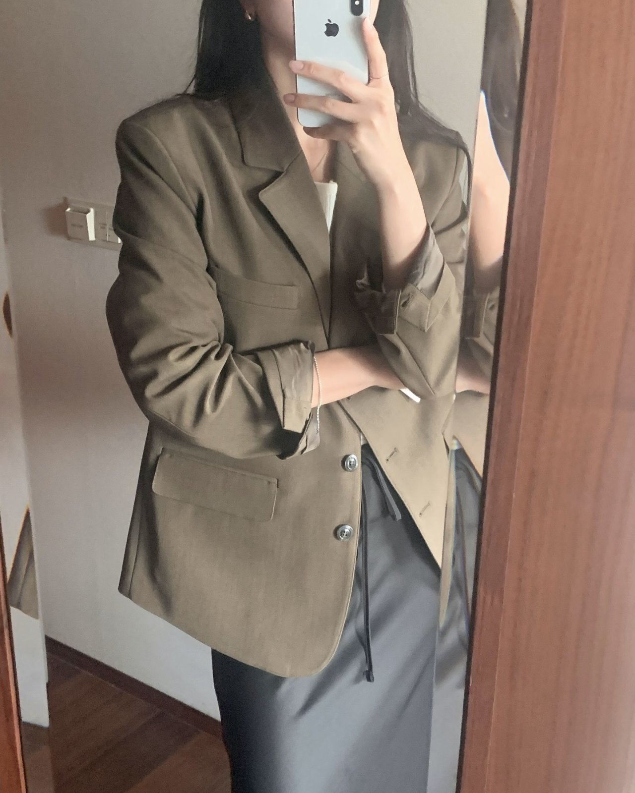 브리티쉬 베이직 블레이저 착용 컷