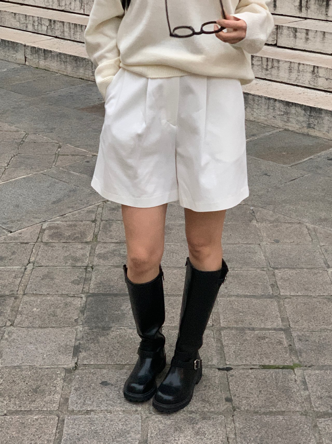 시테 핀턱 하프팬츠 착용 컷
