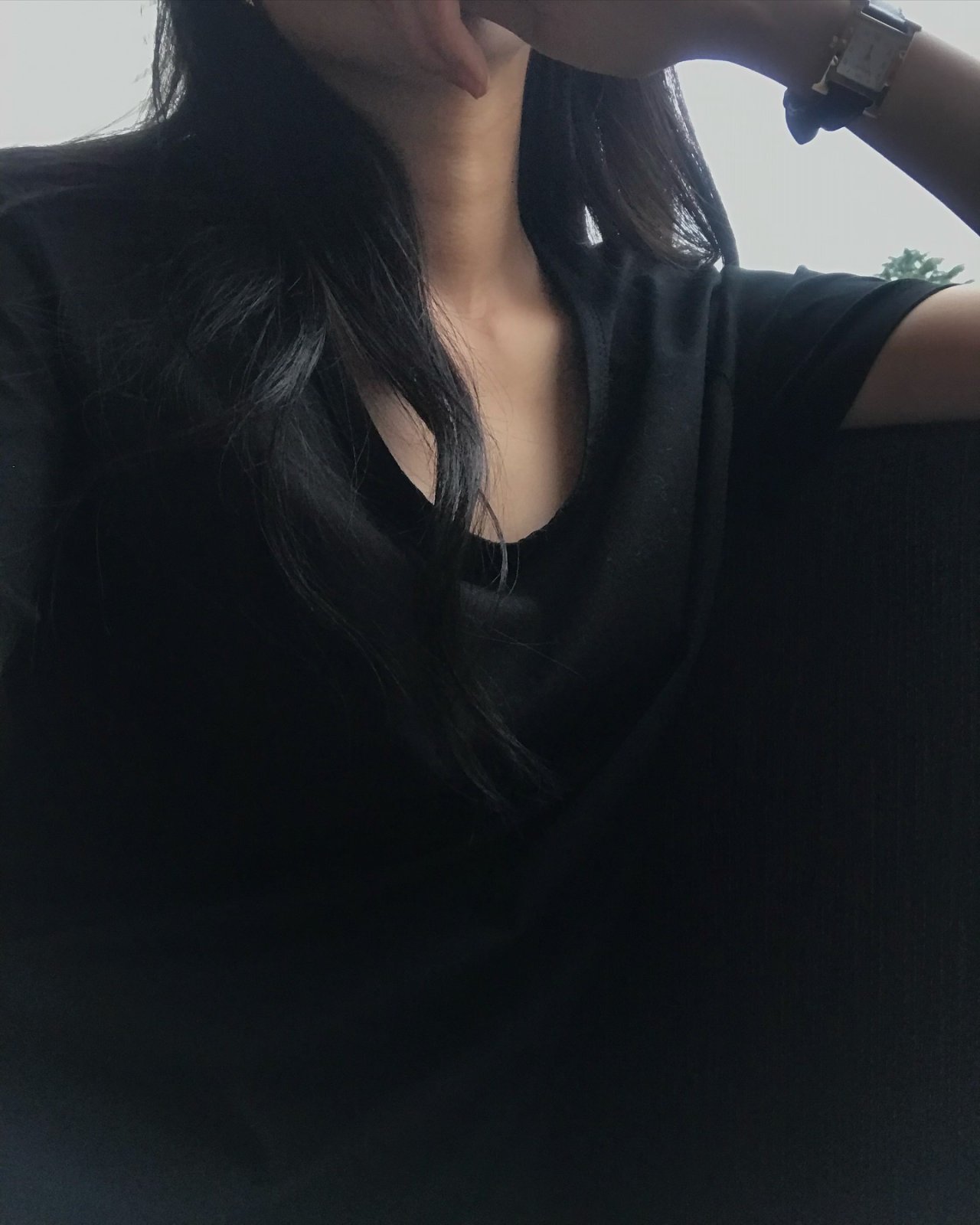 콜스 실켓 U넥 반팔 티셔츠 상세 이미지 4