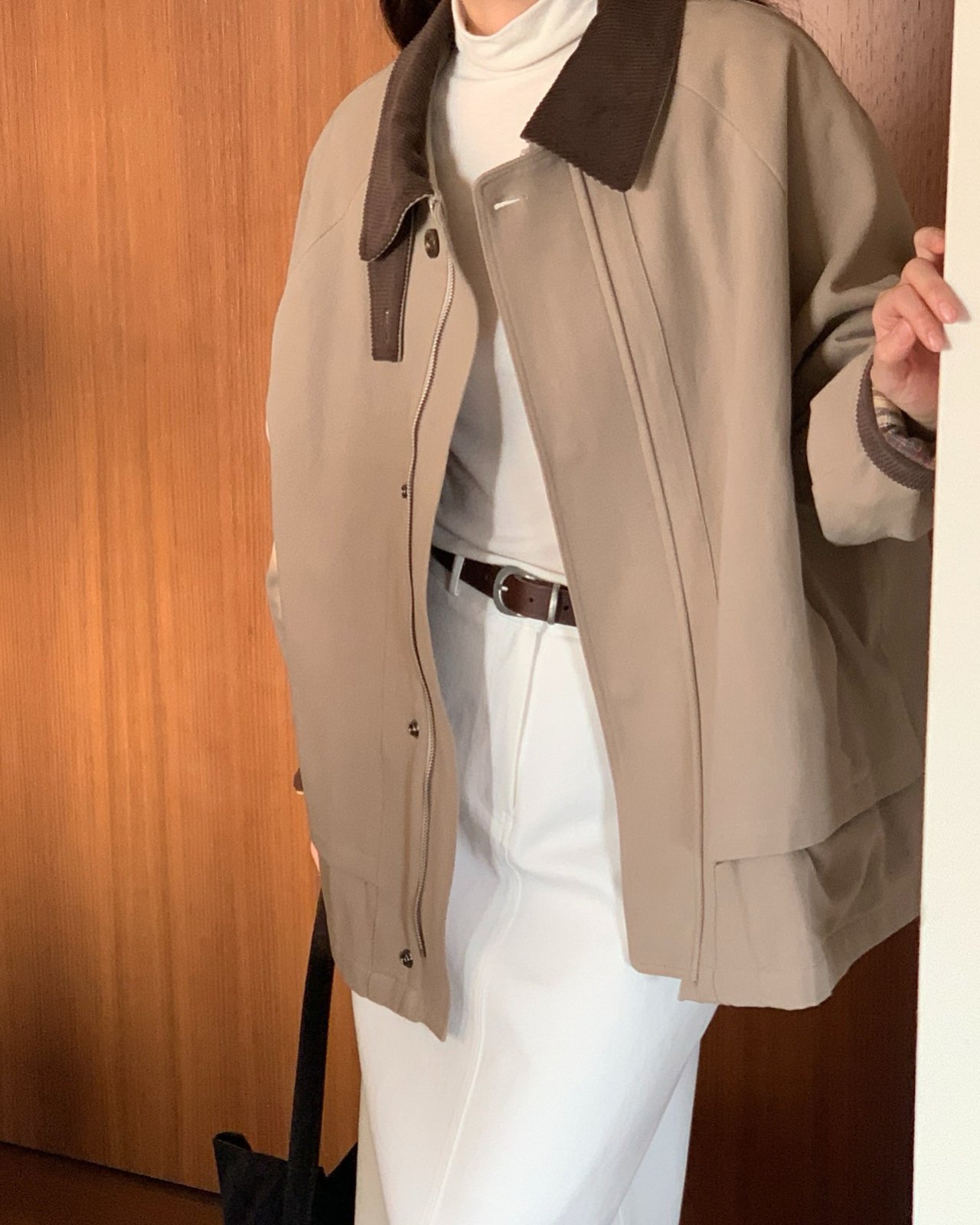 던스 체크배색 하프 야상패딩 착용 컷