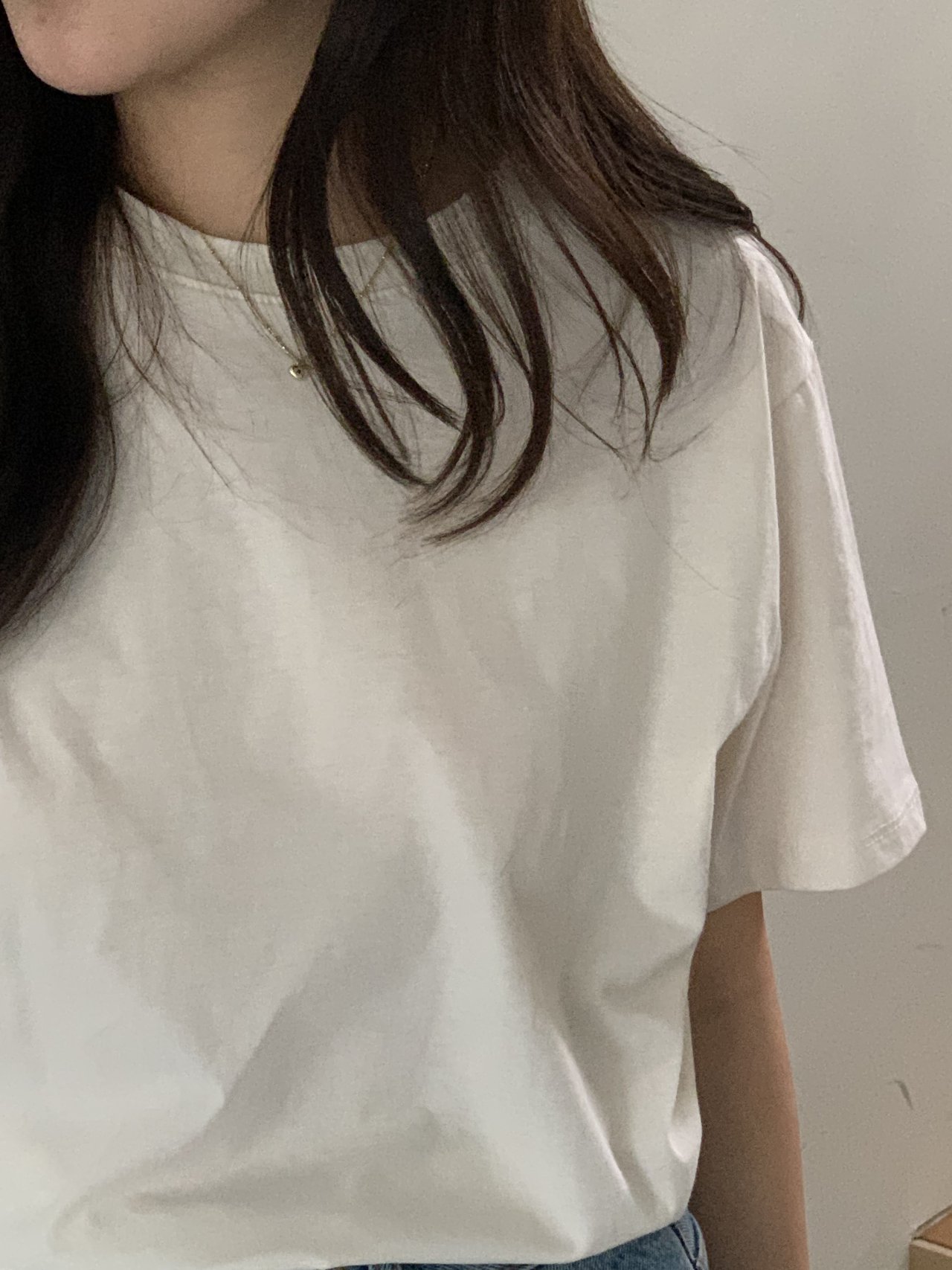 이스트 라운드 반팔 티셔츠 상세 이미지 5