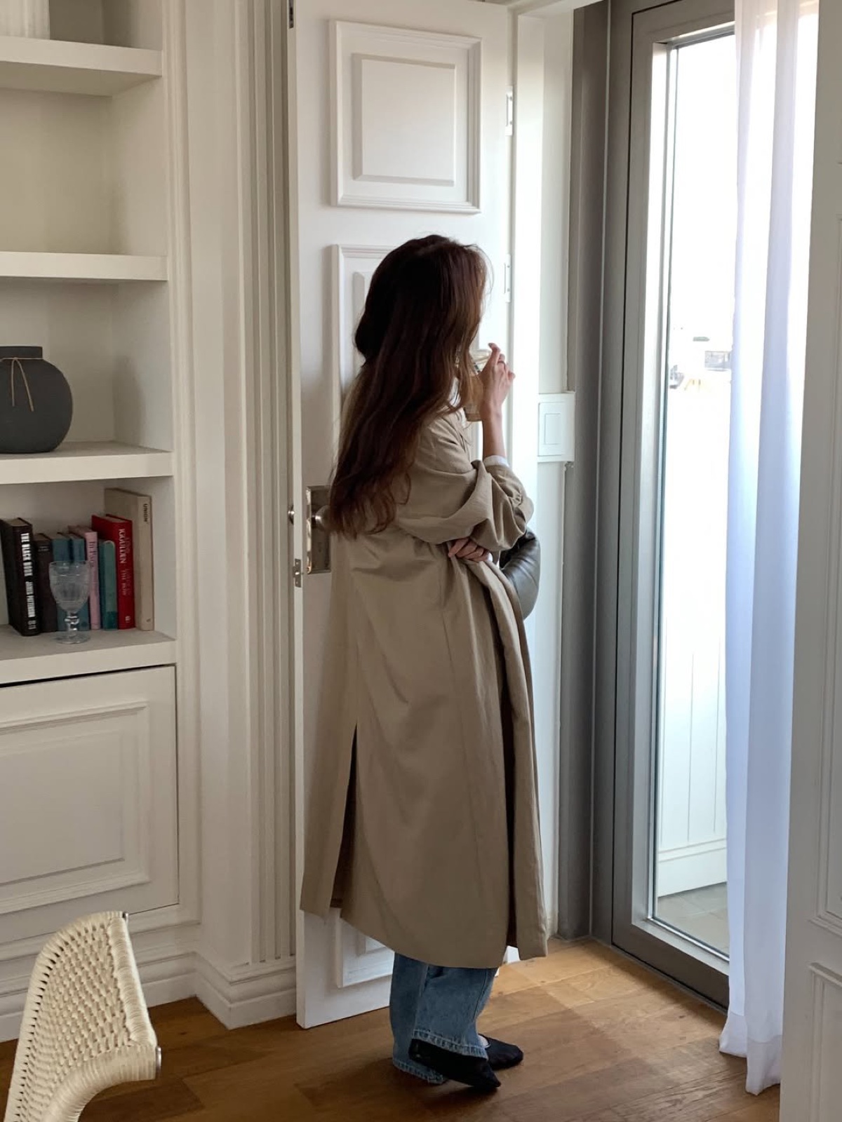 플루이드 워싱 트렌치 코트 상세 이미지 3