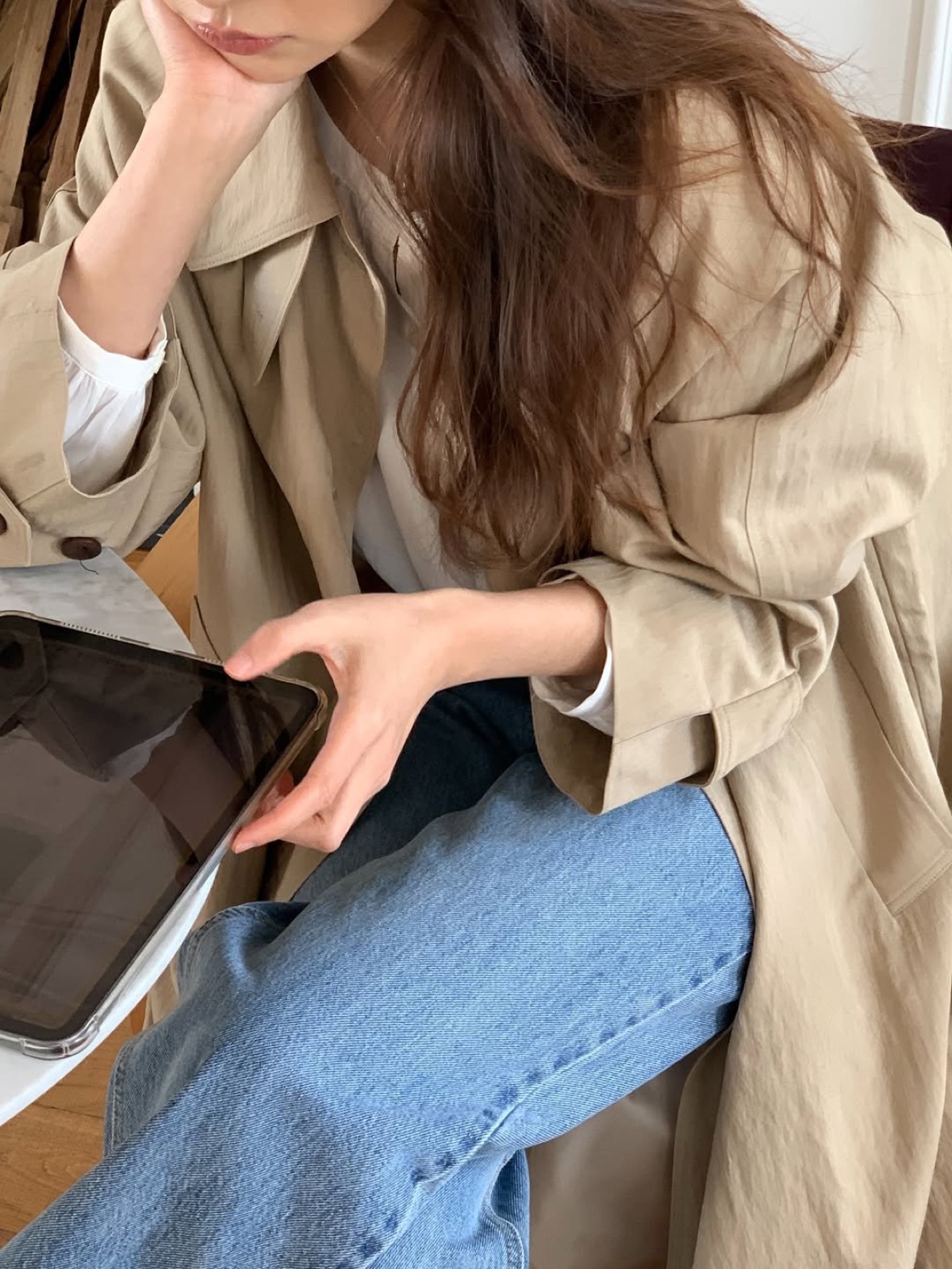 플루이드 워싱 트렌치 코트 상세 이미지 4