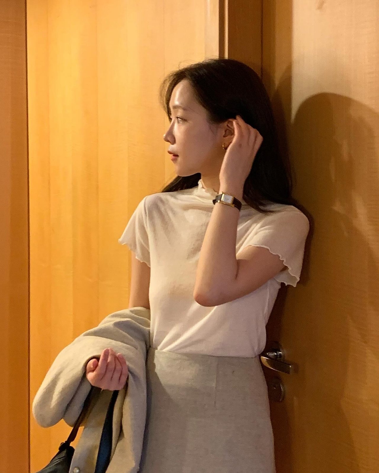프릴 텐셀 반폴라 반팔 티셔츠 상세 이미지 4