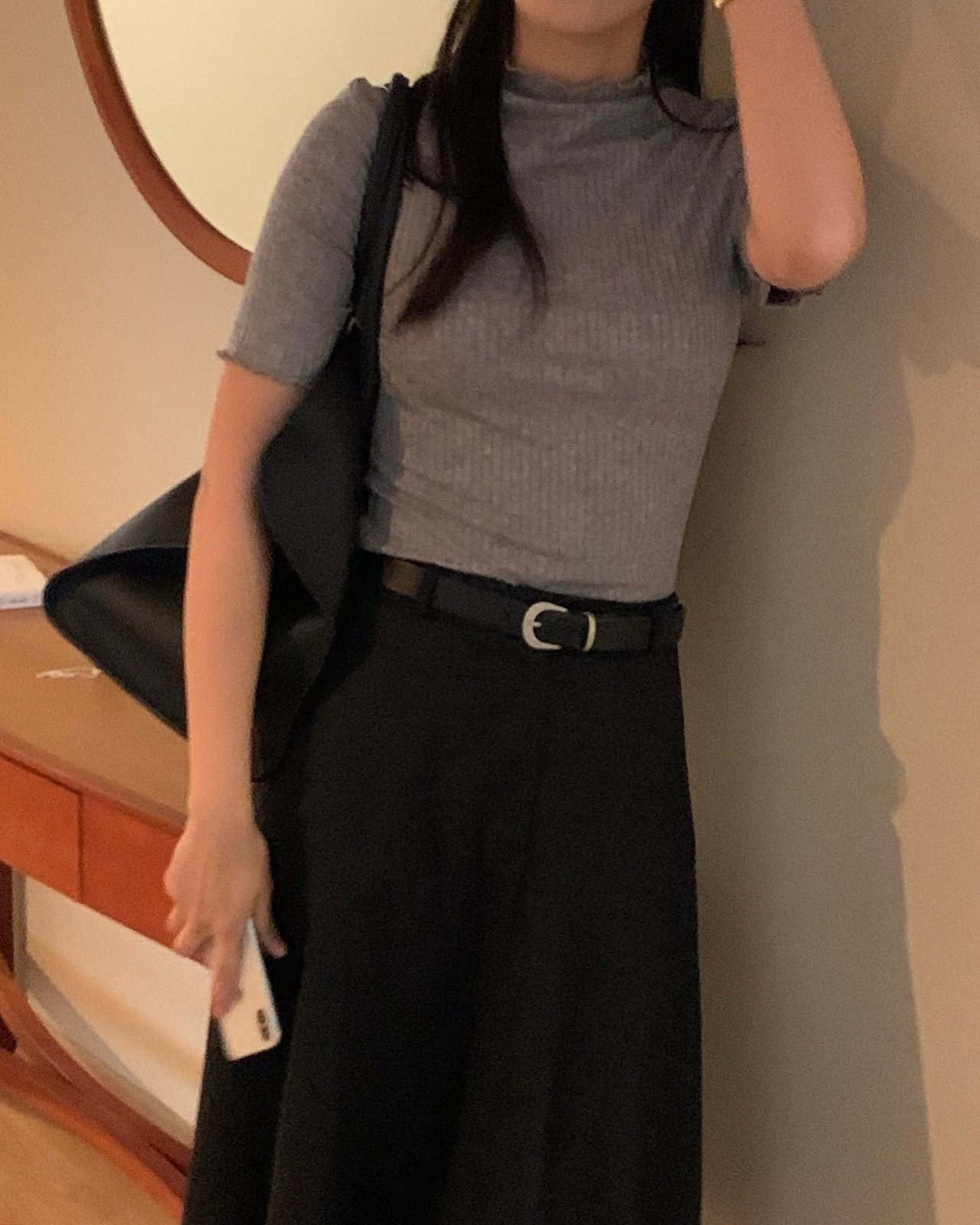 글레베 프릴 울 반폴라 반팔티셔츠 상세 이미지 5