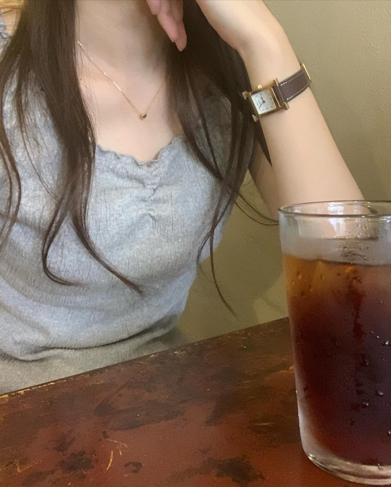 허쉬 링클 셔링 슬리브리스 상세 이미지 3