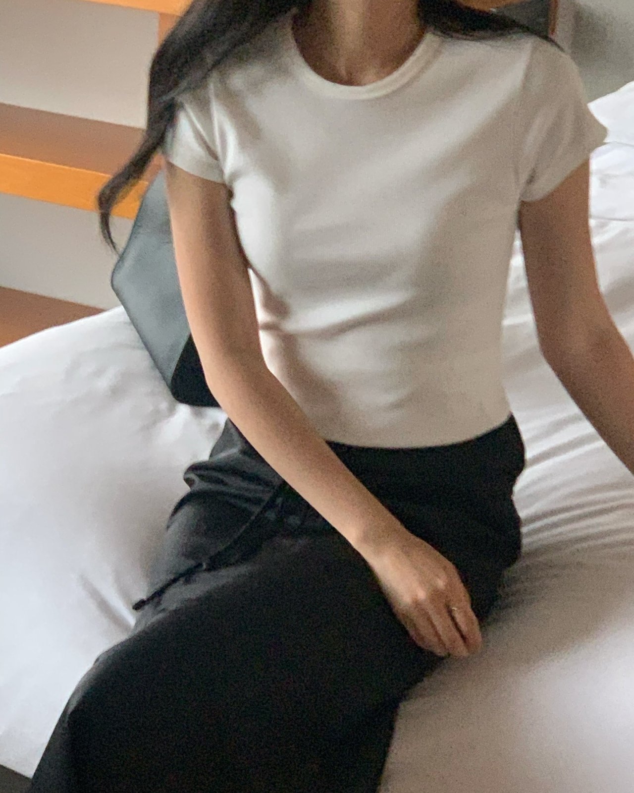 줄리 골지 라운드 반팔 티셔츠 상세 이미지 9