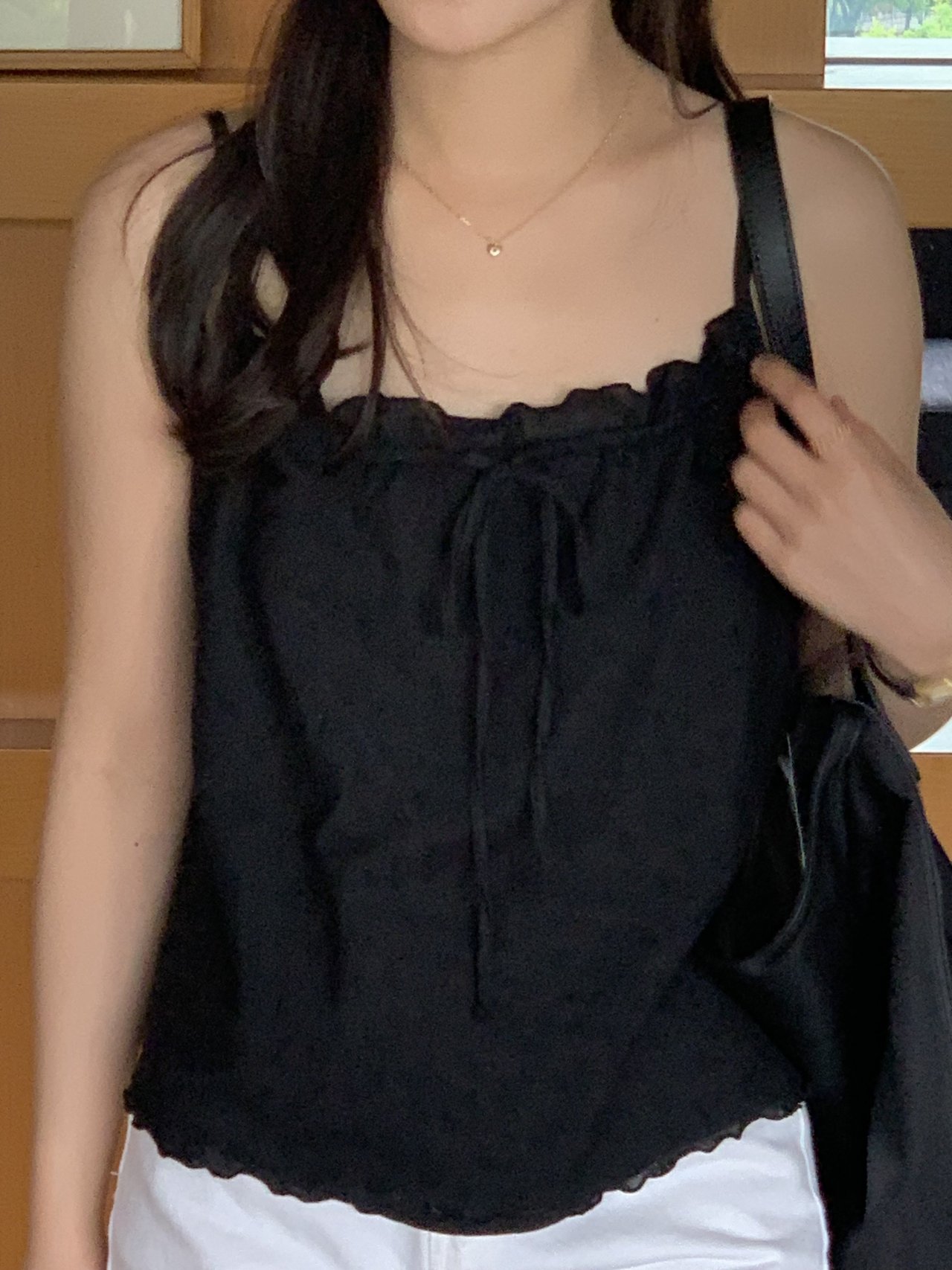 케이트 펀칭 나시 블라우스 상세 이미지 3