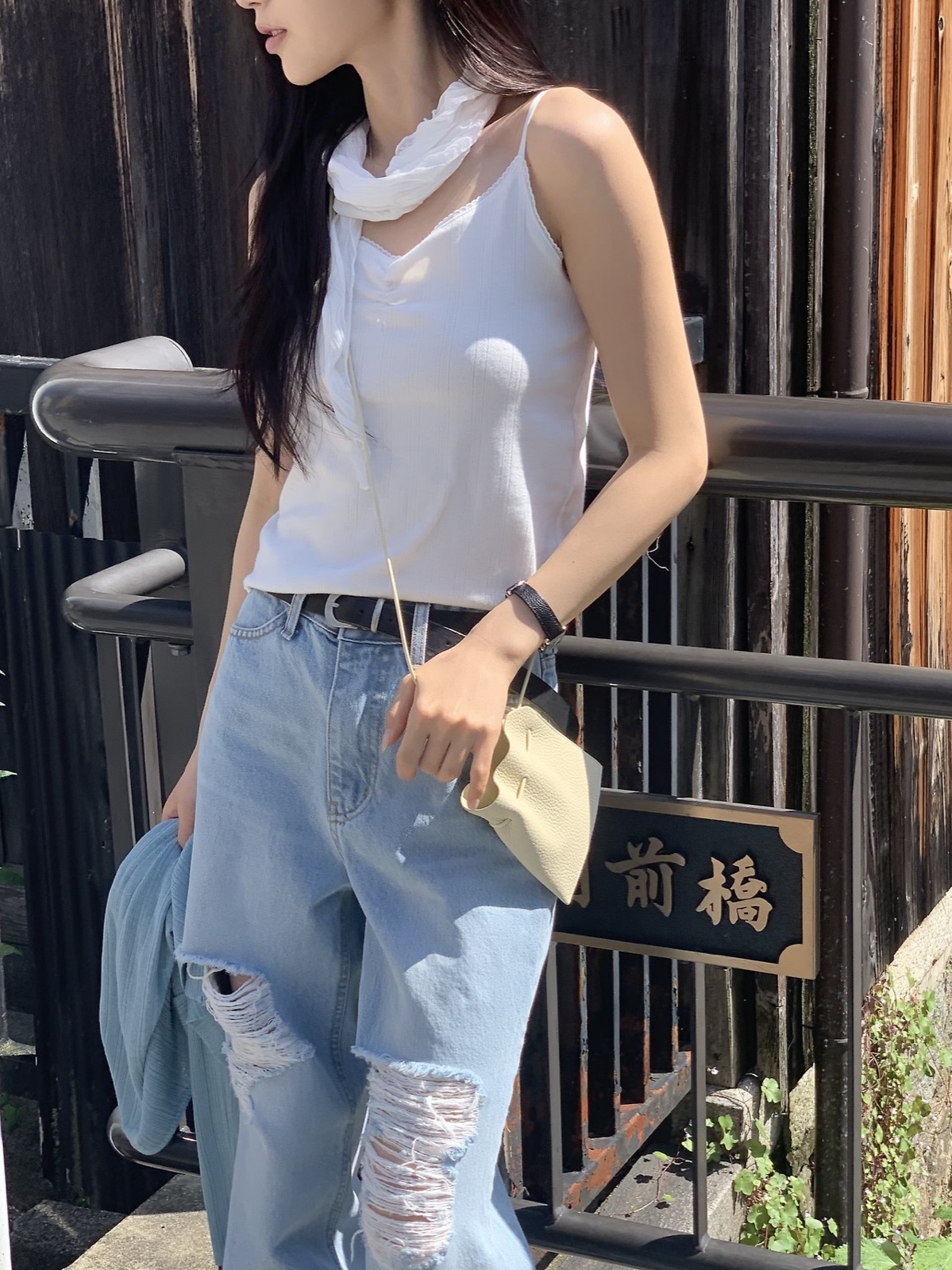 라넌 레이스 펀칭 끈 슬리브리스 상세 이미지 10