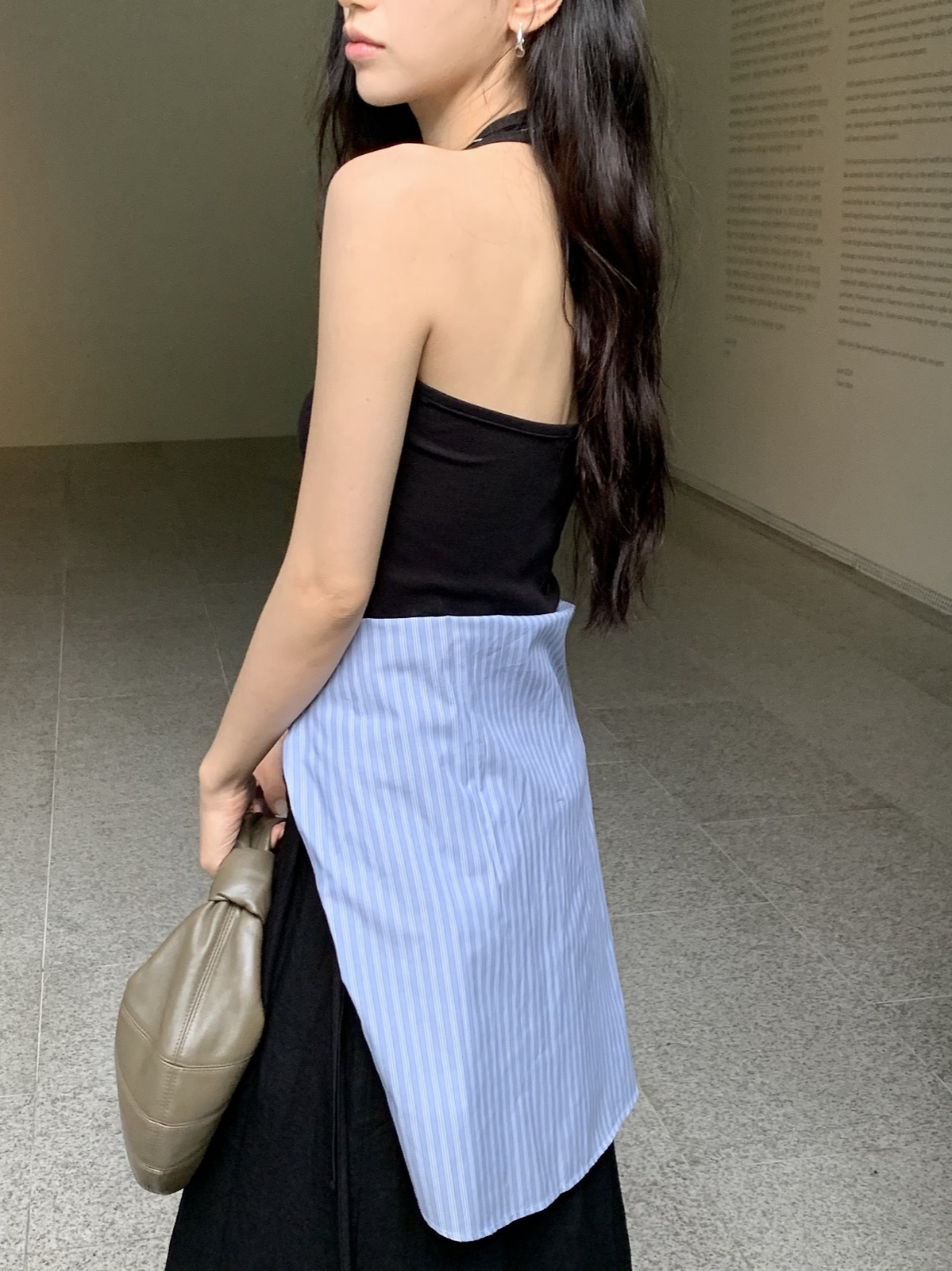 레아 홀터 슬리브리스 상세 이미지 4