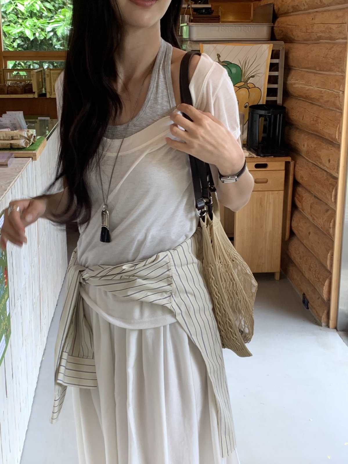 레나 오프숄더 티셔츠 상세 이미지 10