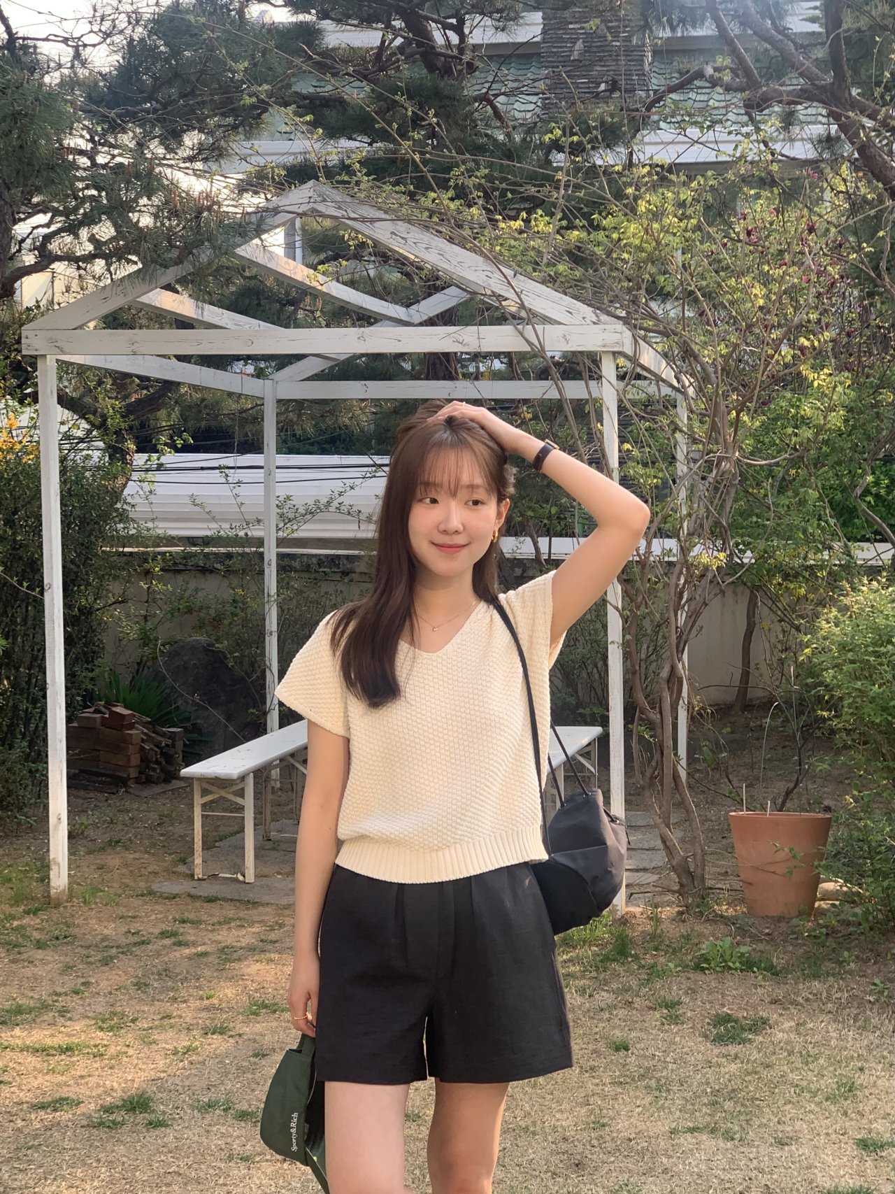 양두 브이넥 드랍숄더 니트