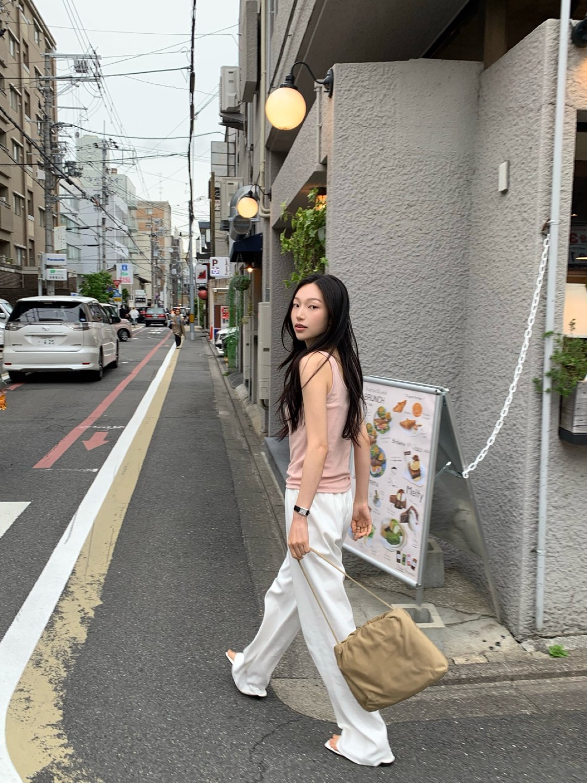 로에 헨리넥 슬리브리스 상세 이미지 11