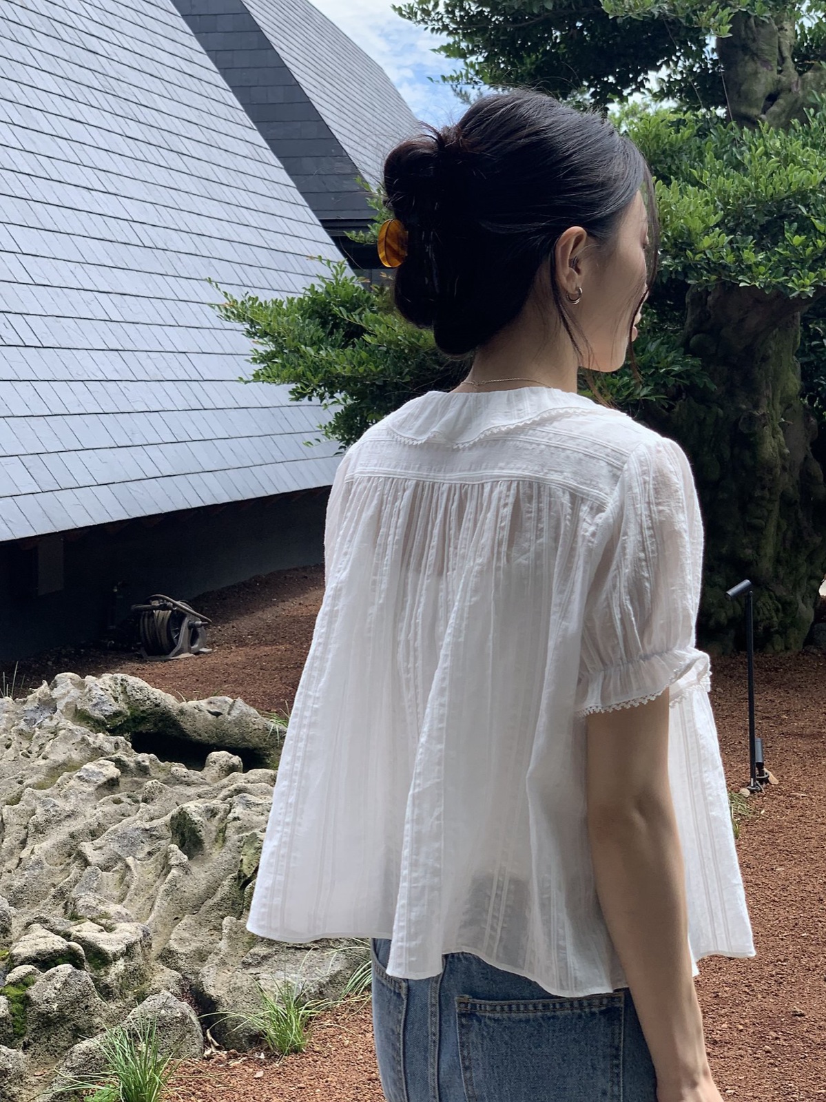 로우 프릴 핀턱 블라우스 상세 이미지 6