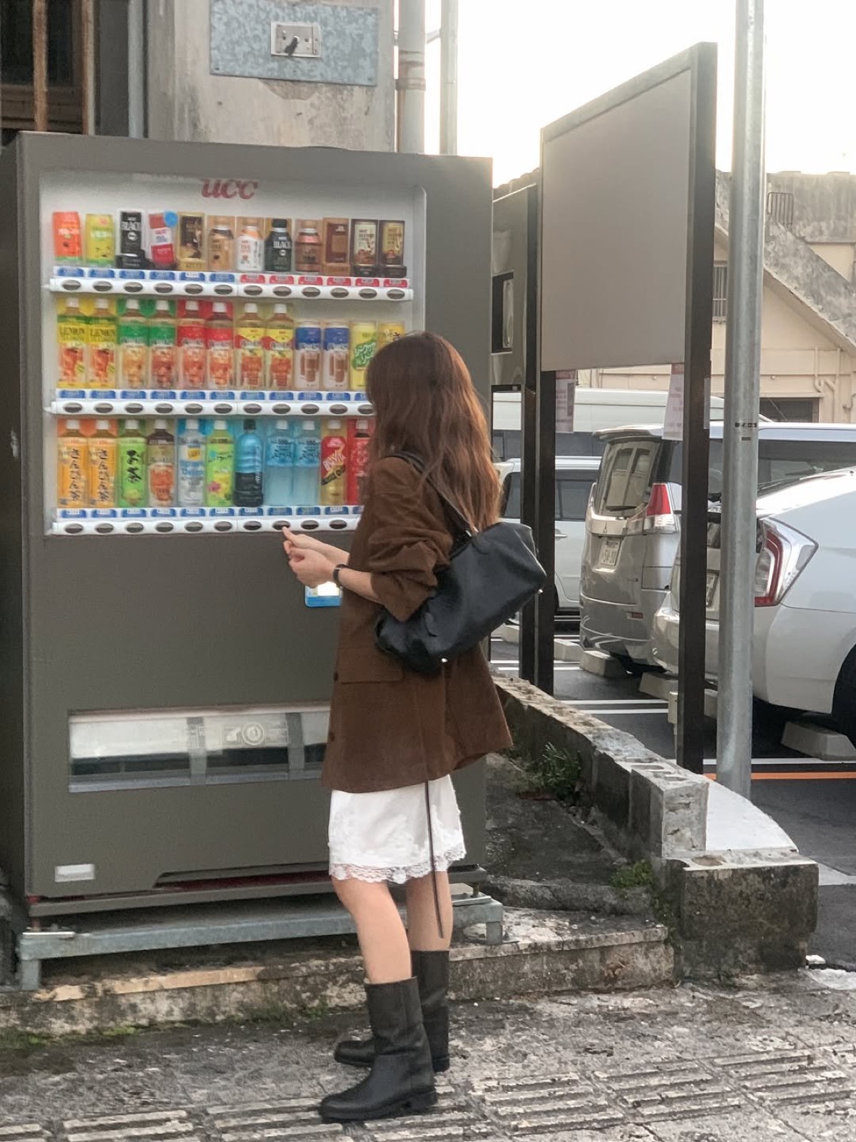 루이제 돈피 스웨이드 하프자켓 상세 이미지 3