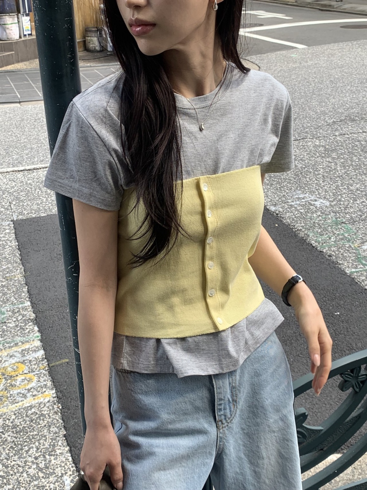 루시에 크롭 반팔 티셔츠 상세 이미지 3