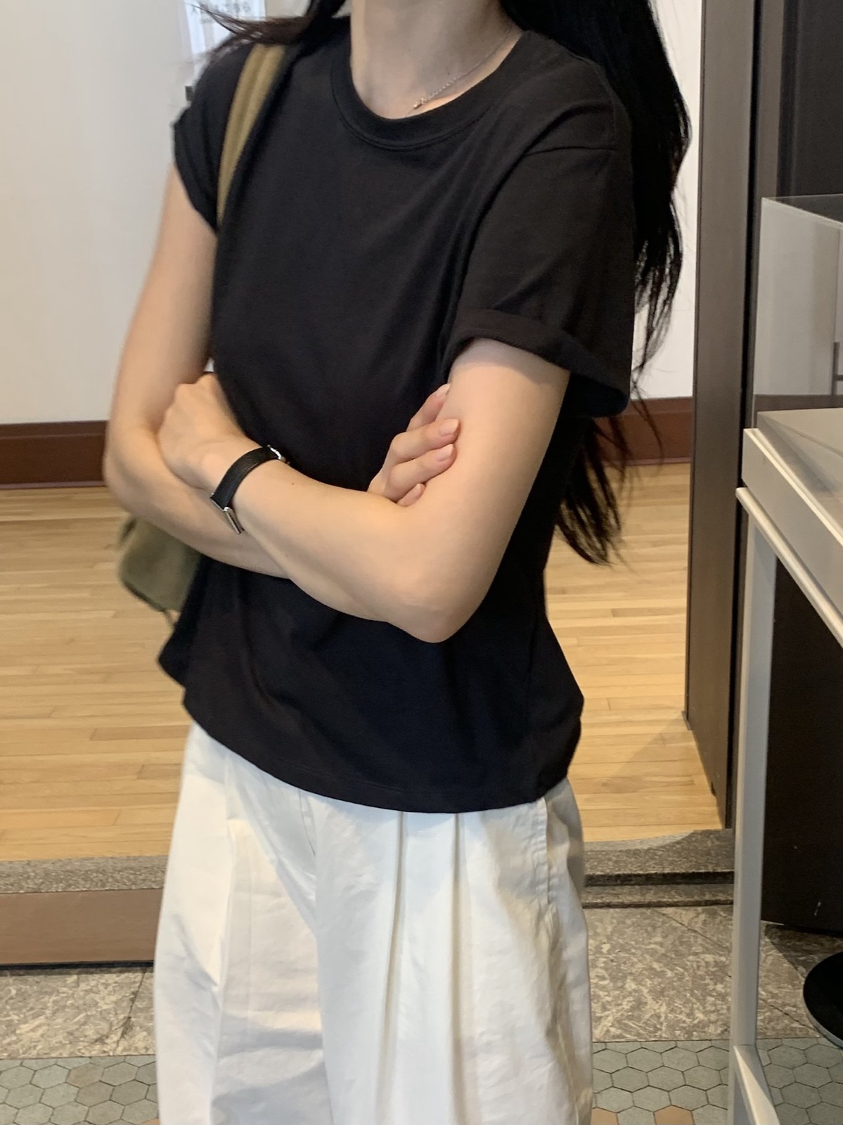 루시에 크롭 반팔 티셔츠 상세 이미지 9