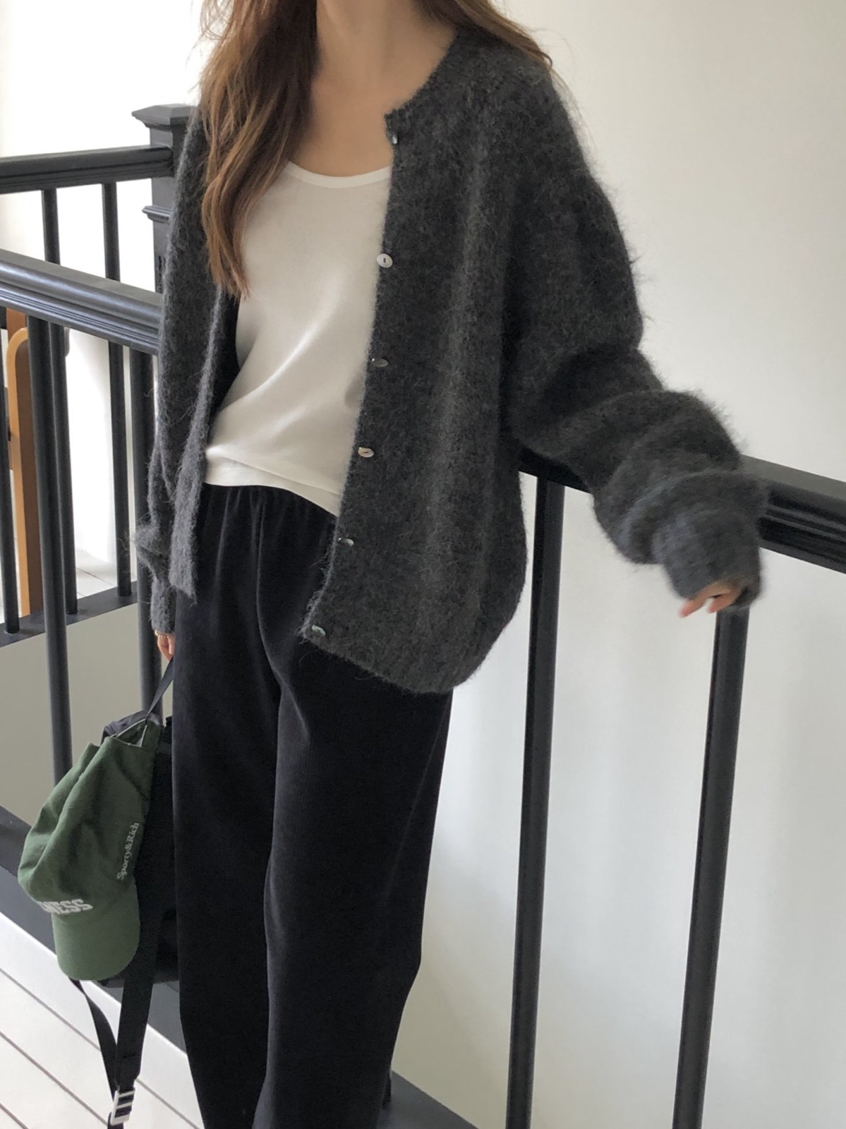 루시 알파카 홀가먼트 가디건 상세 이미지 1