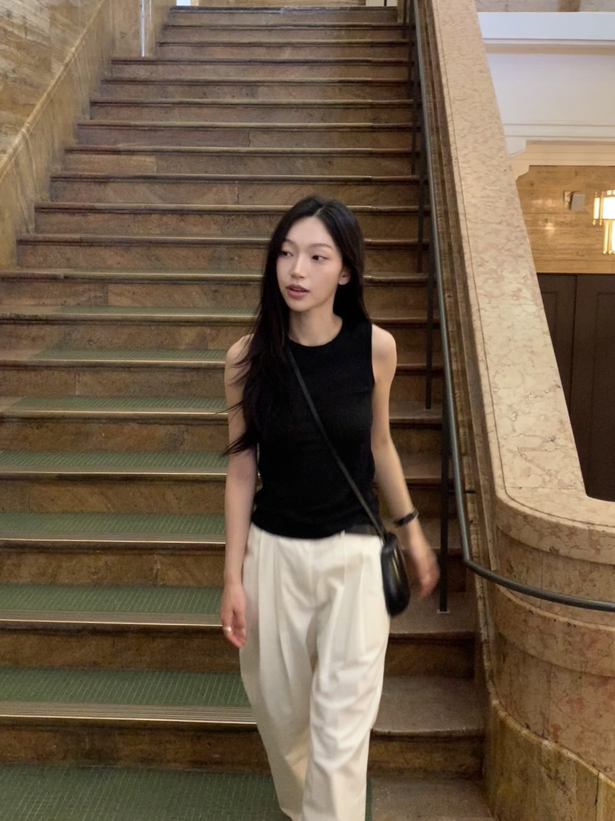 메종 골지 슬리브리스 상세 이미지 3