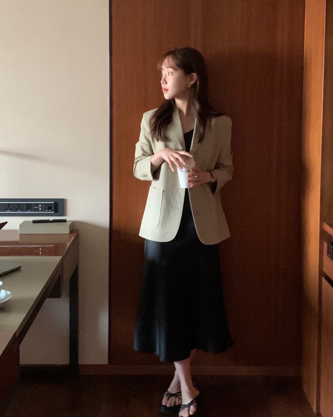 마가렛 린넨 블레이저 자켓 상세 이미지 4