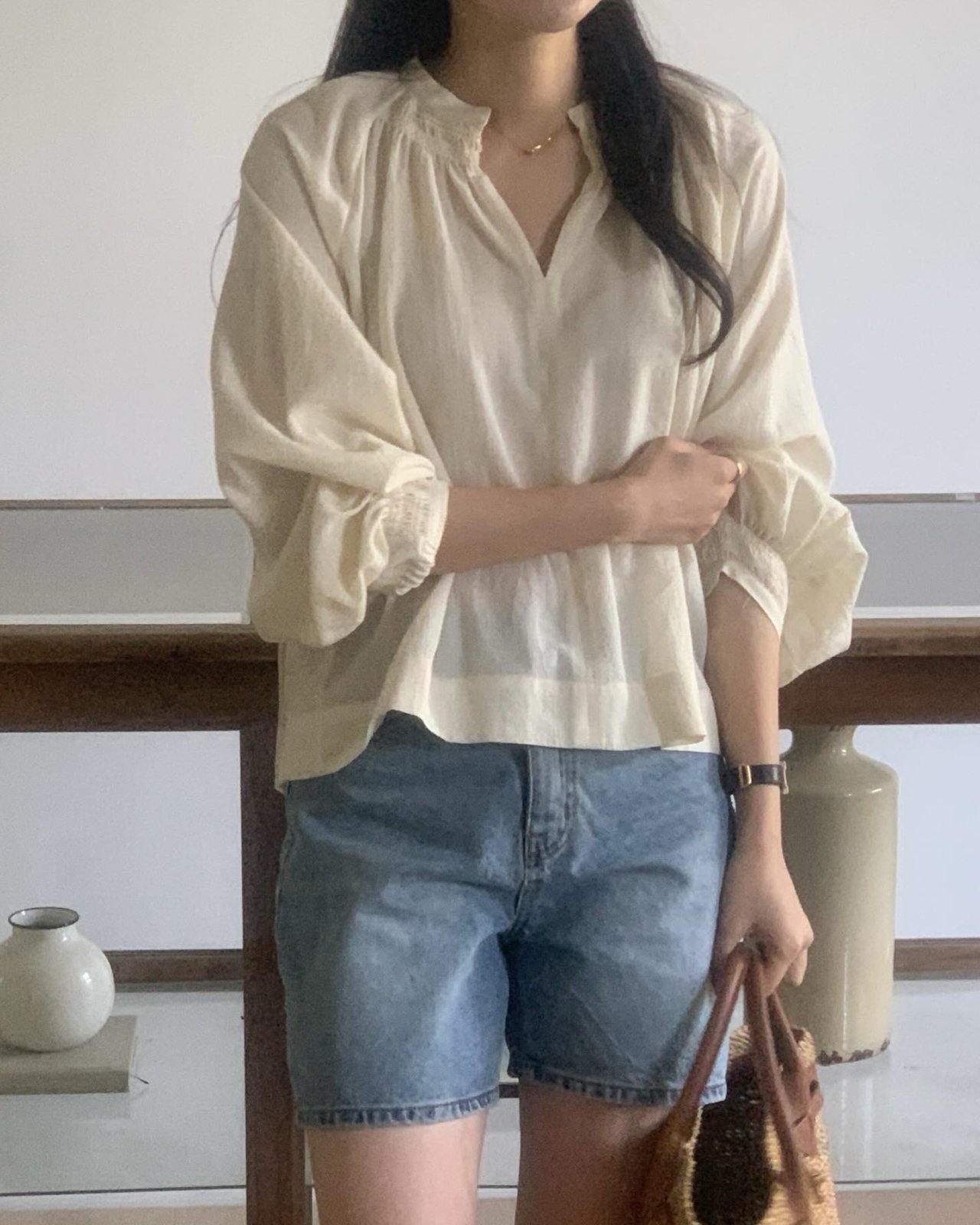 메이 스모크 차이나넥 블라우스