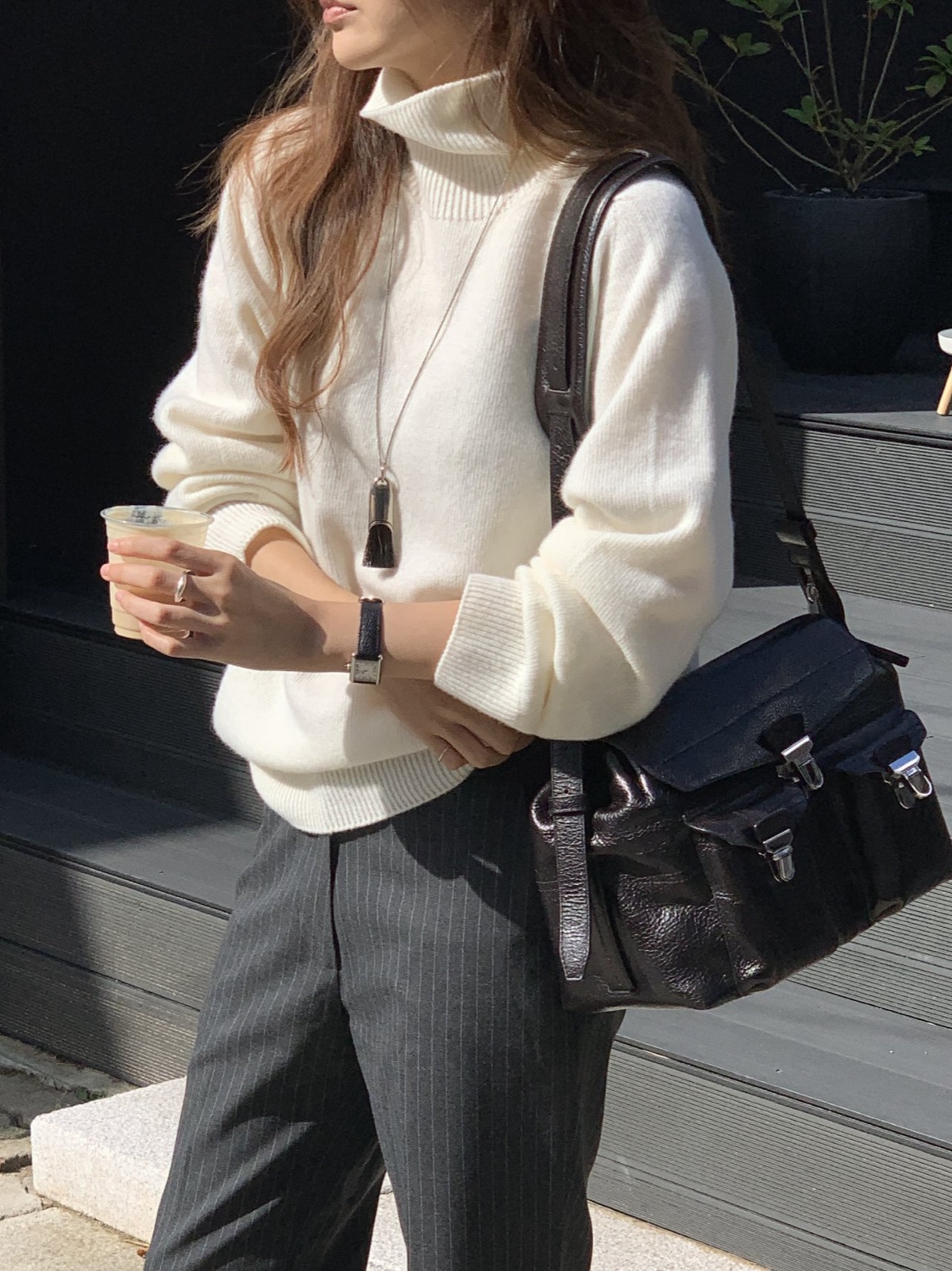 멜린 홀가먼트 터틀넥 오버핏 니트 상세 이미지 9
