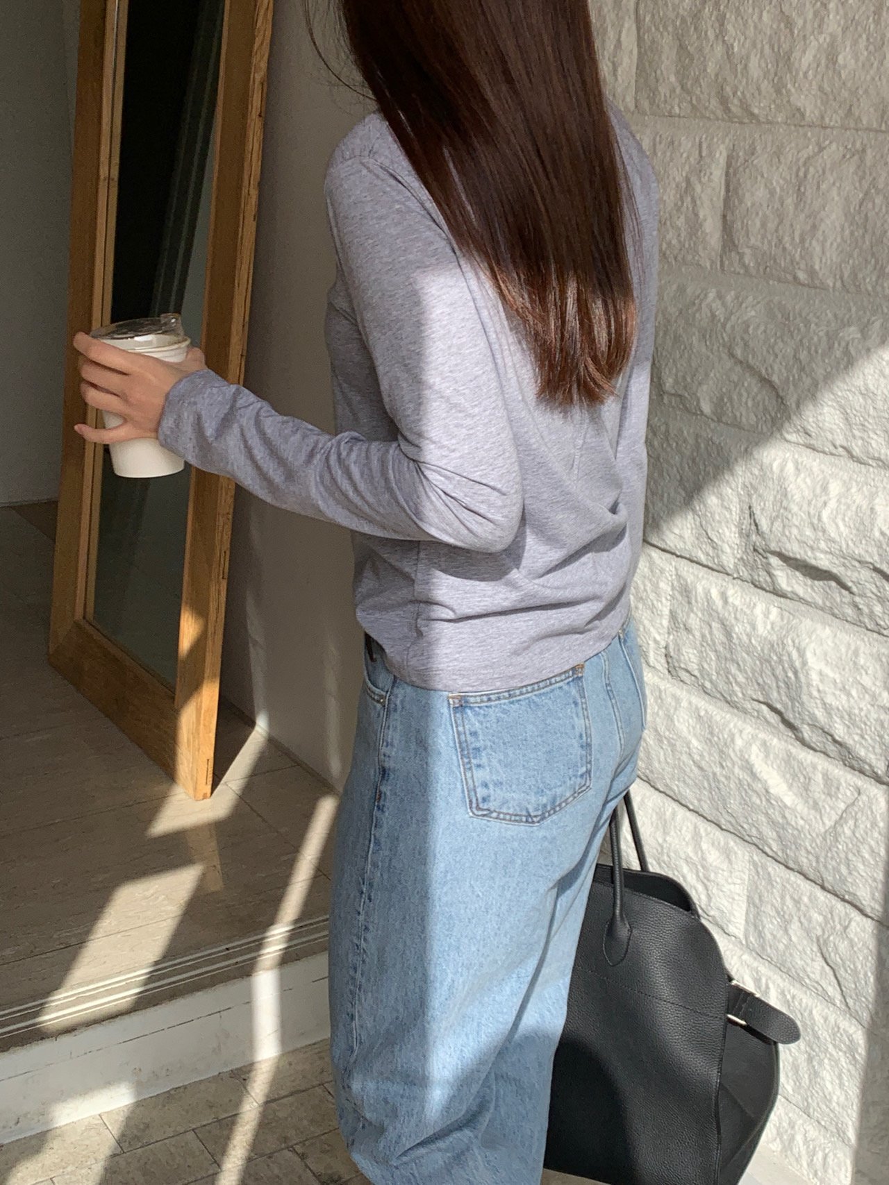 모달 보트넥 뒷절개 긴팔 티셔츠 상세 이미지 5