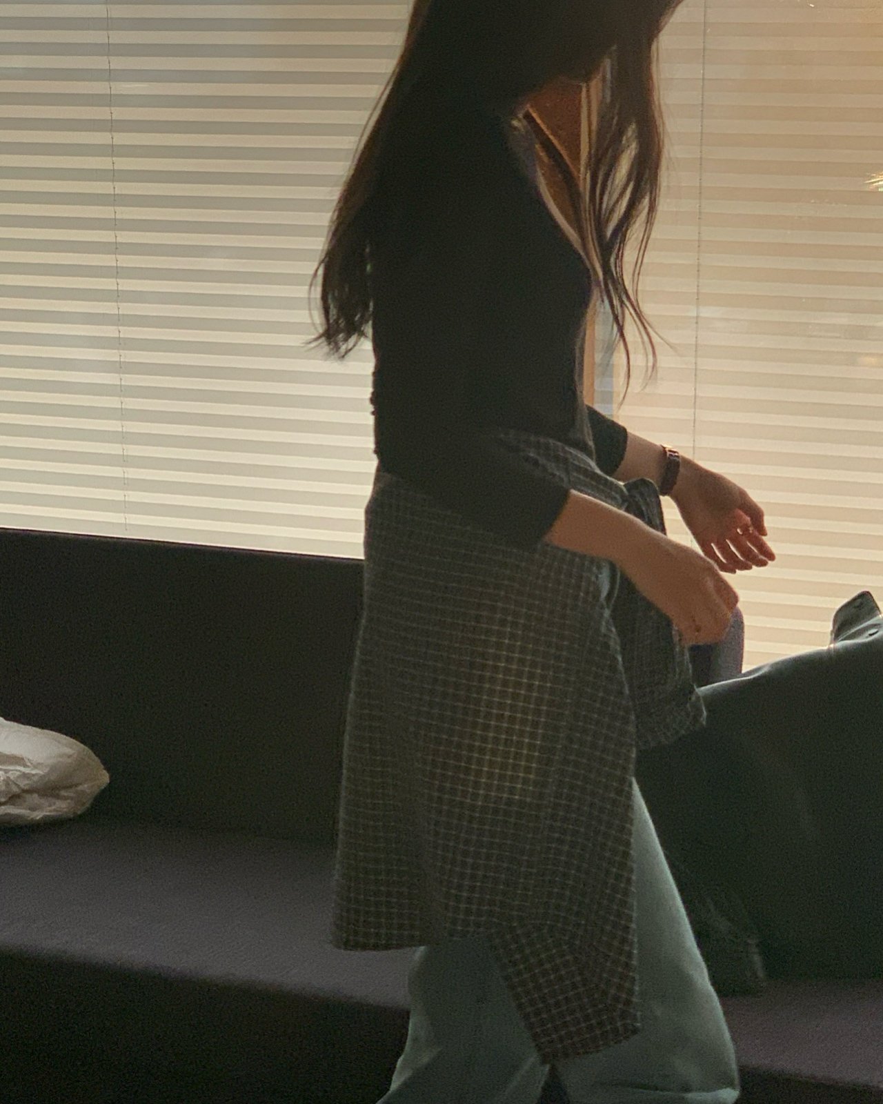 무어 울 라운드 긴팔 티셔츠 상세 이미지 4