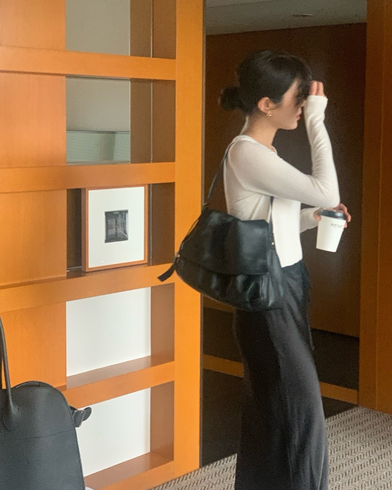 무어 울 라운드 긴팔 티셔츠 상세 이미지 8