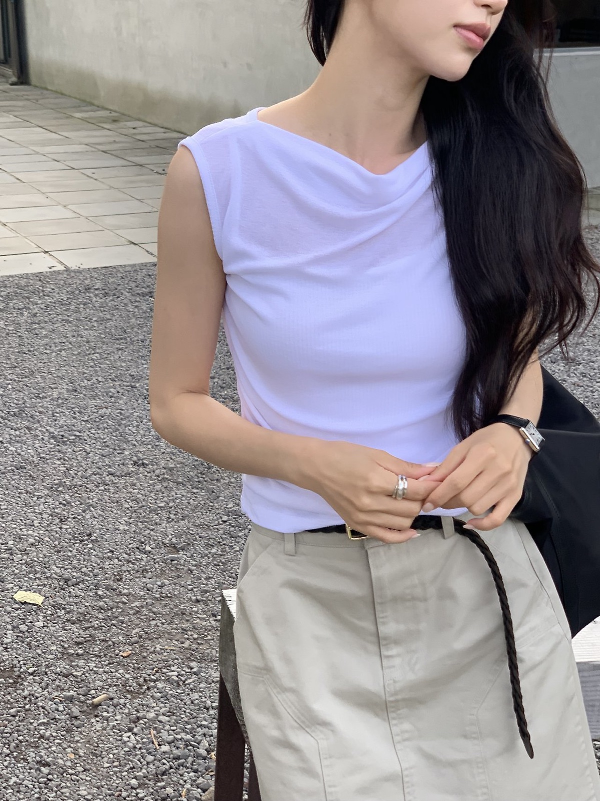 뮤즈 셔링 드레이프 티셔츠 상세 이미지 5