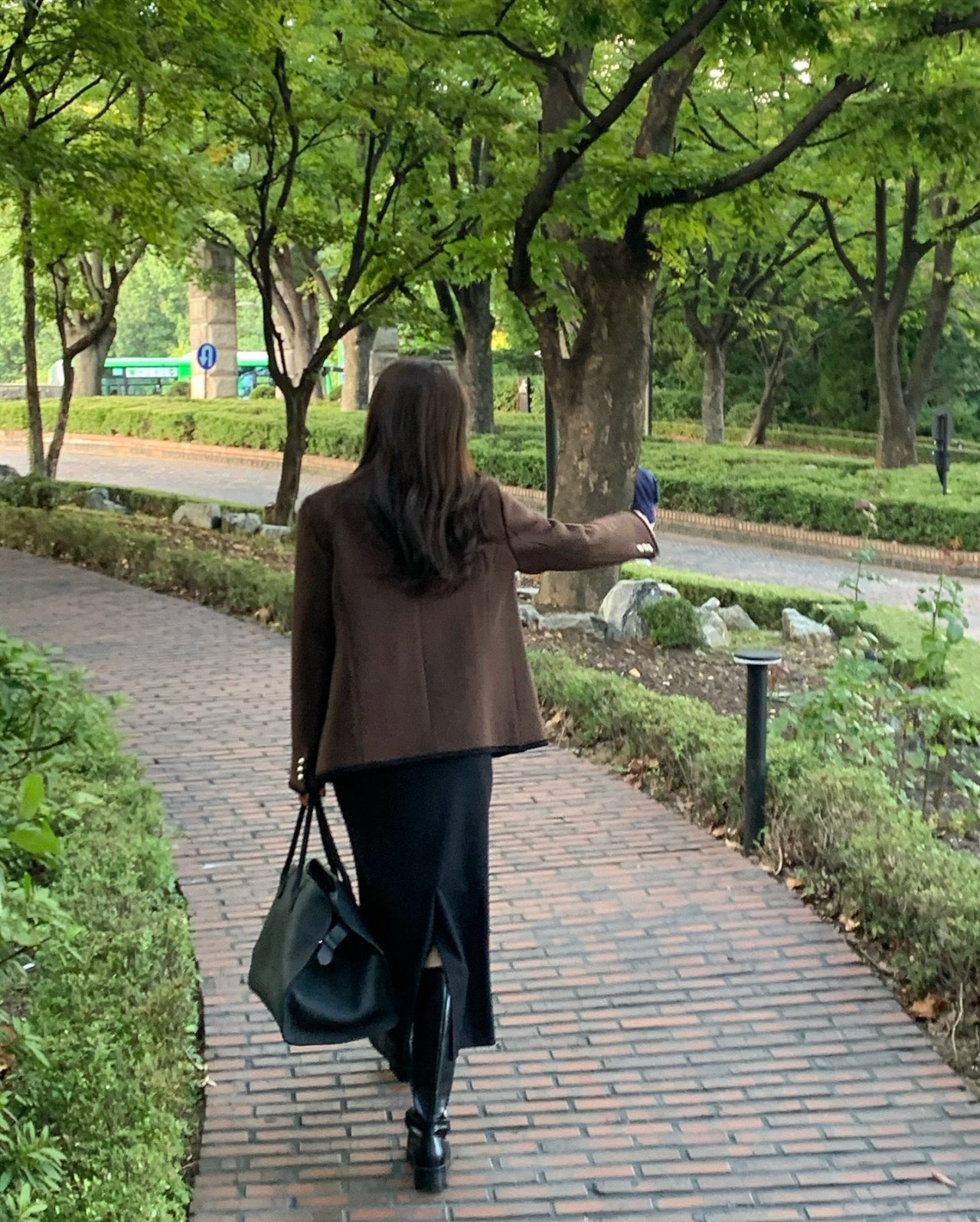 뮤즈 울 라운드 트위드 미디자켓 상세 이미지 4
