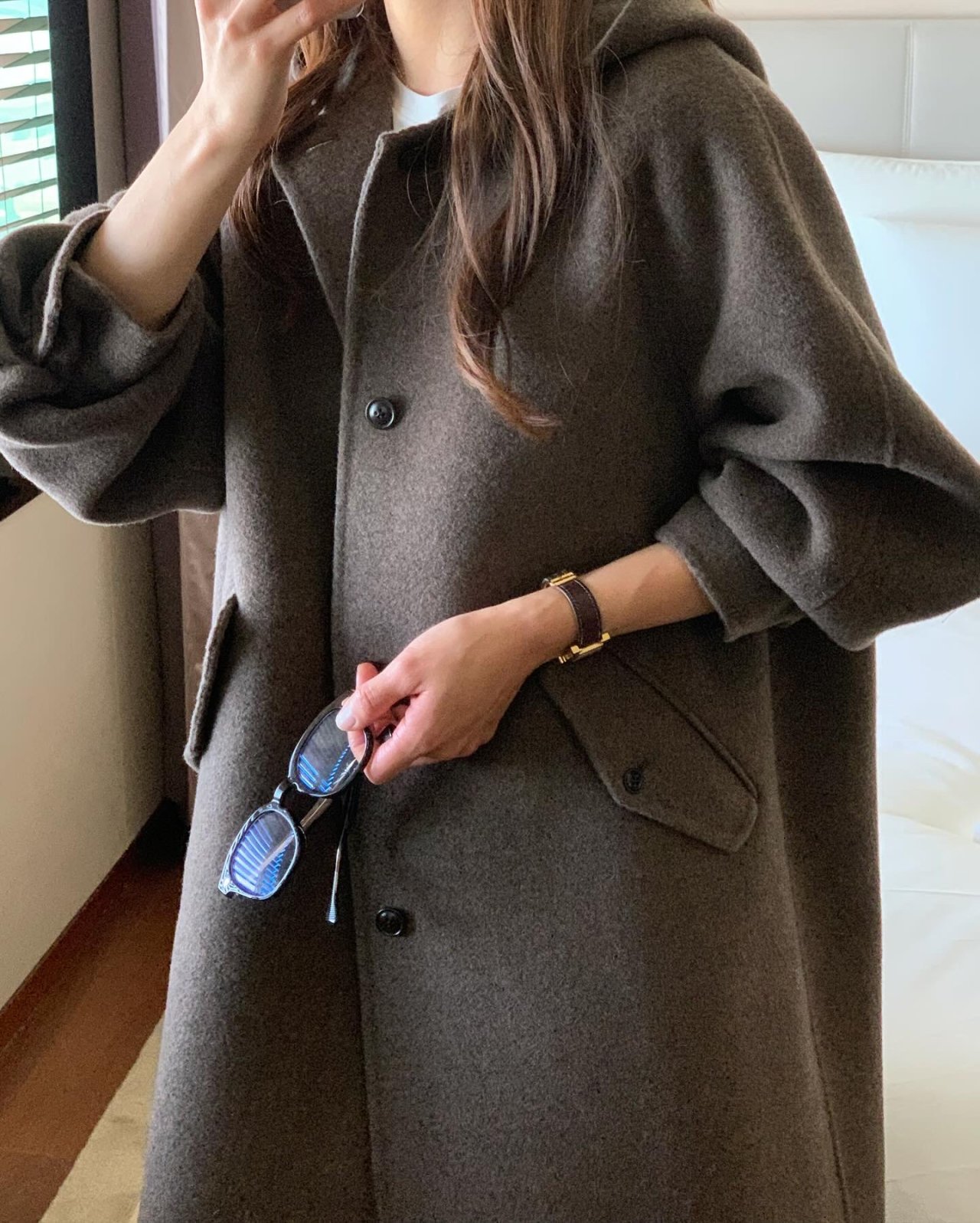 네추럴 후디 핸드메이드 코트 착용 컷