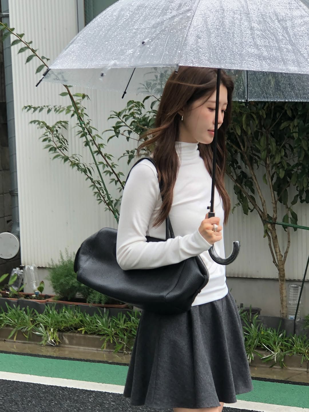 니콜 소프트 터틀넥 티셔츠 상세 이미지 6