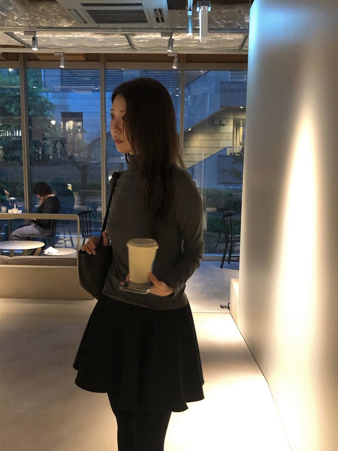 니콜 소프트 터틀넥 티셔츠 상세 이미지 9