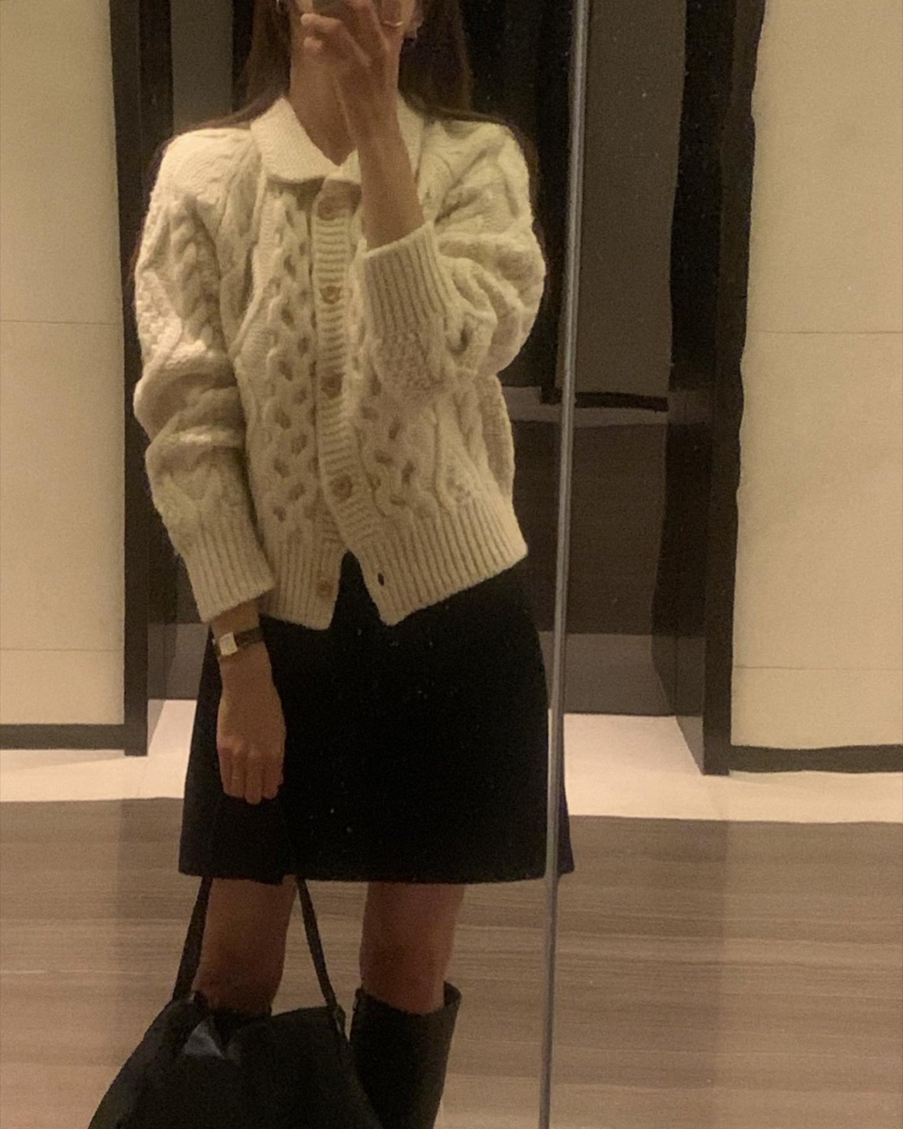노마 울100 핸드니팅 케이블 가디건 착용 컷