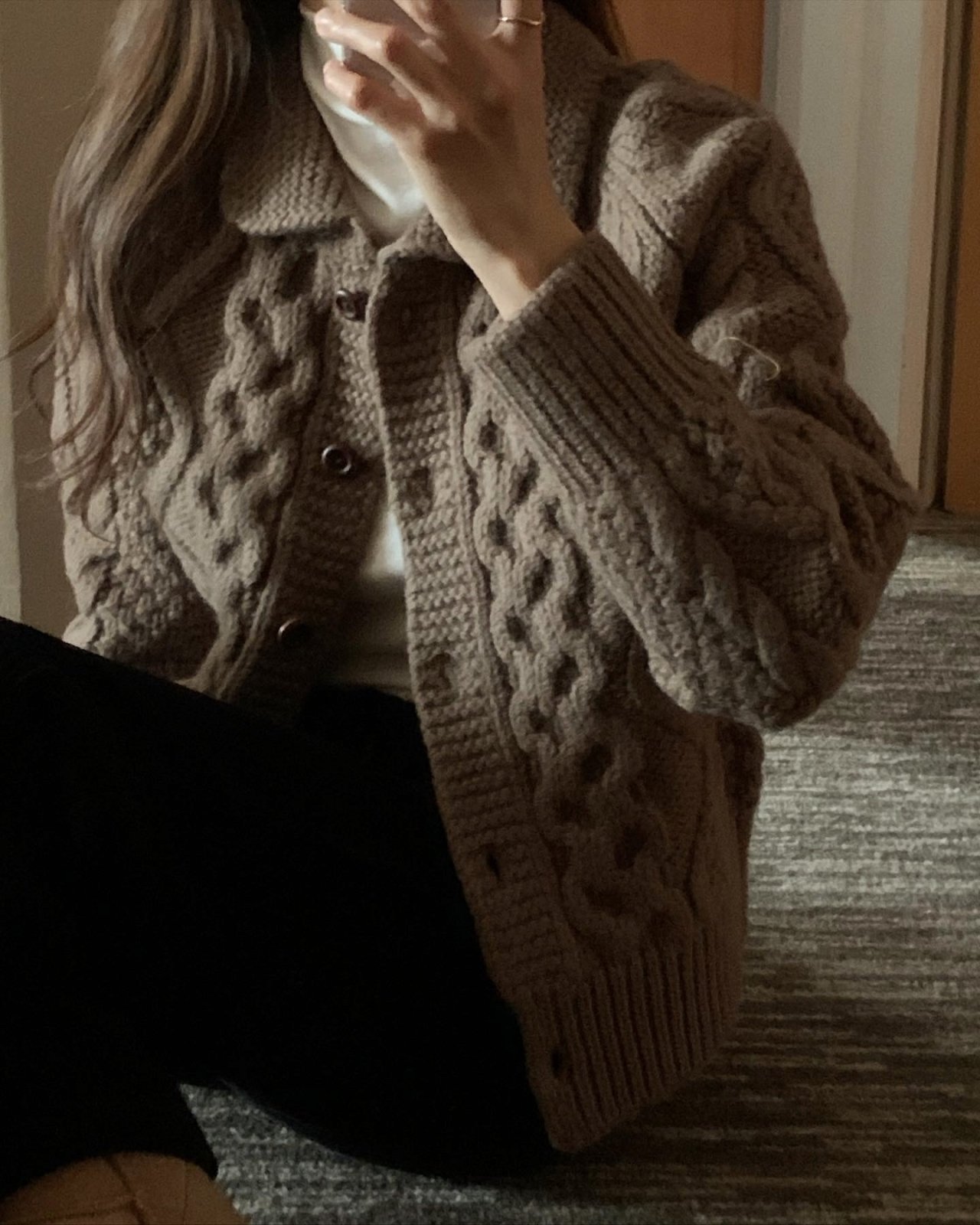 노마 울100 핸드니팅 케이블 가디건 상세 이미지 2