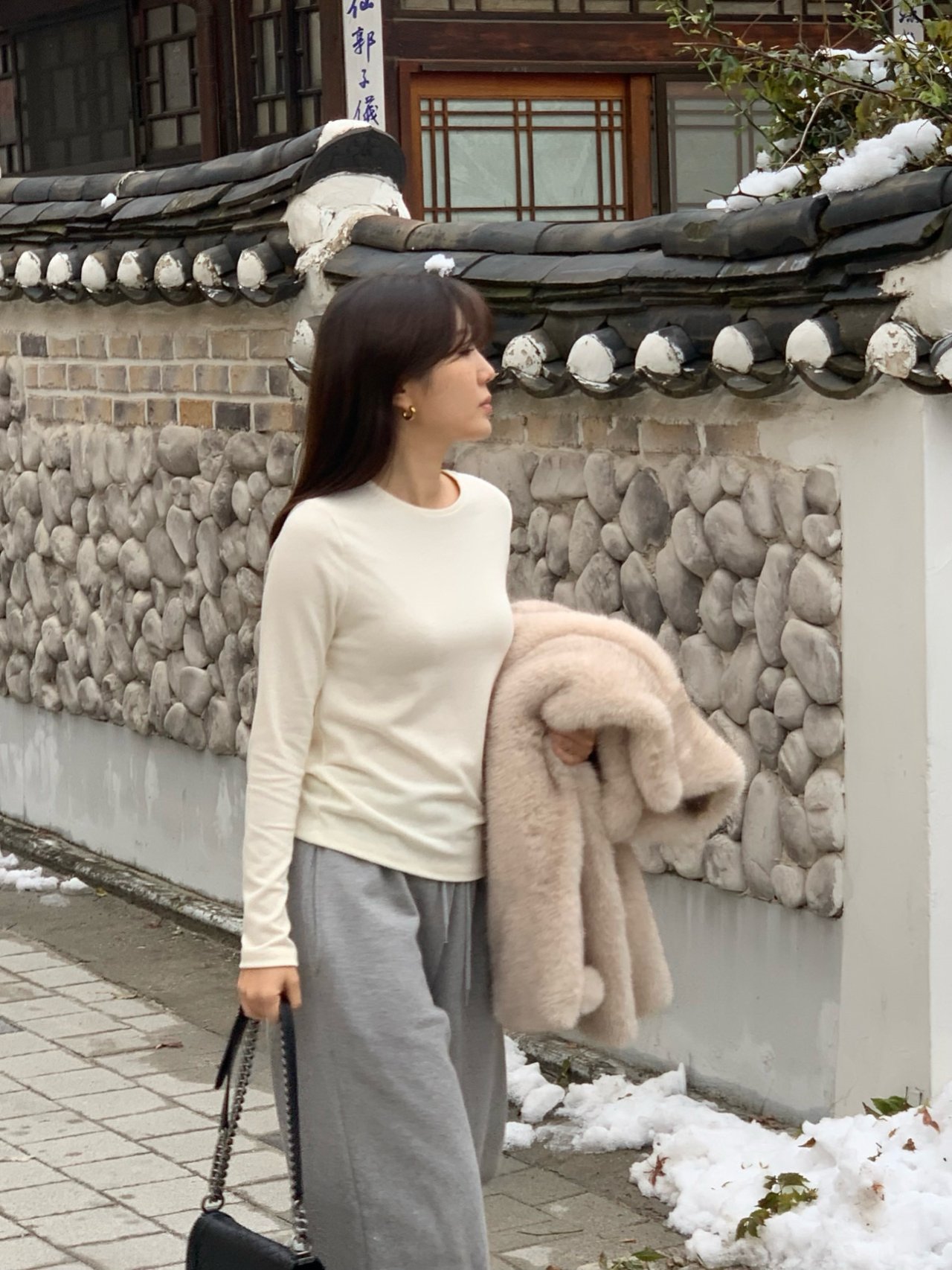 리엘 앙고라 라운드 티셔츠 상세 이미지 5