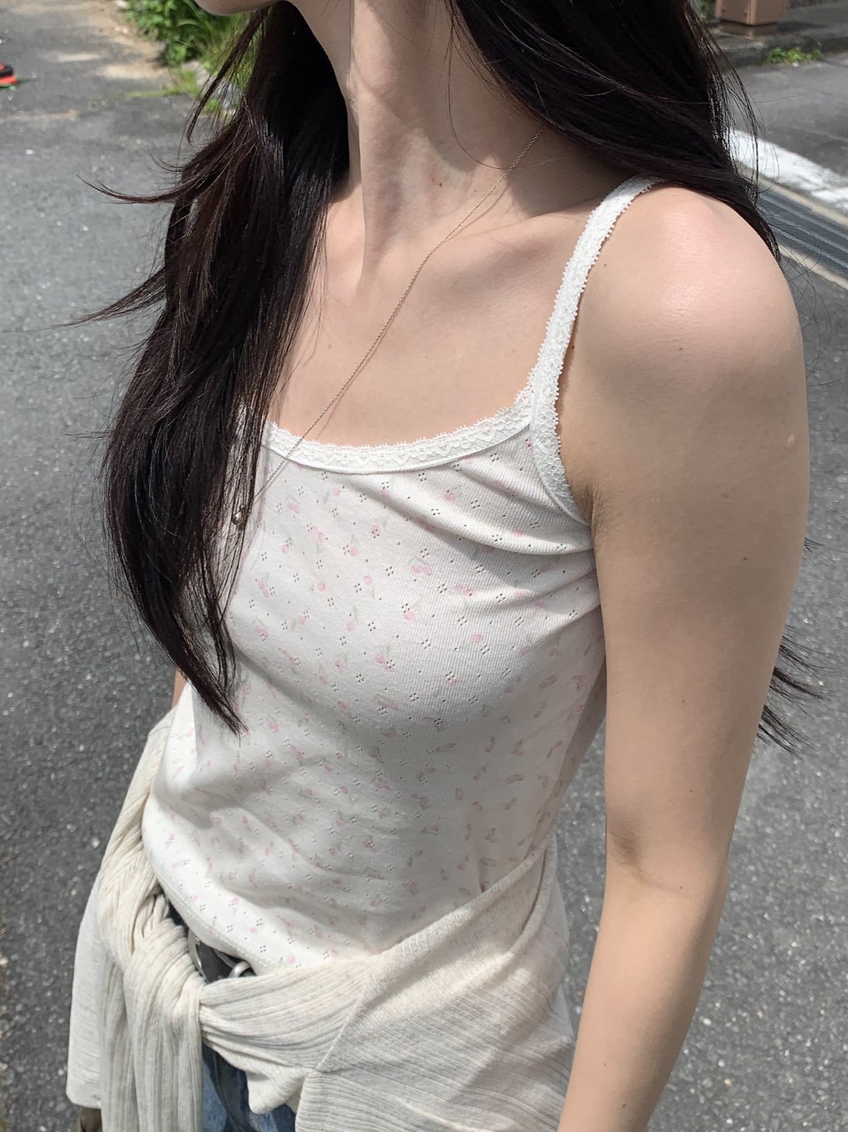 로즈 펀칭 레이스 슬리브리스 상세 이미지 3