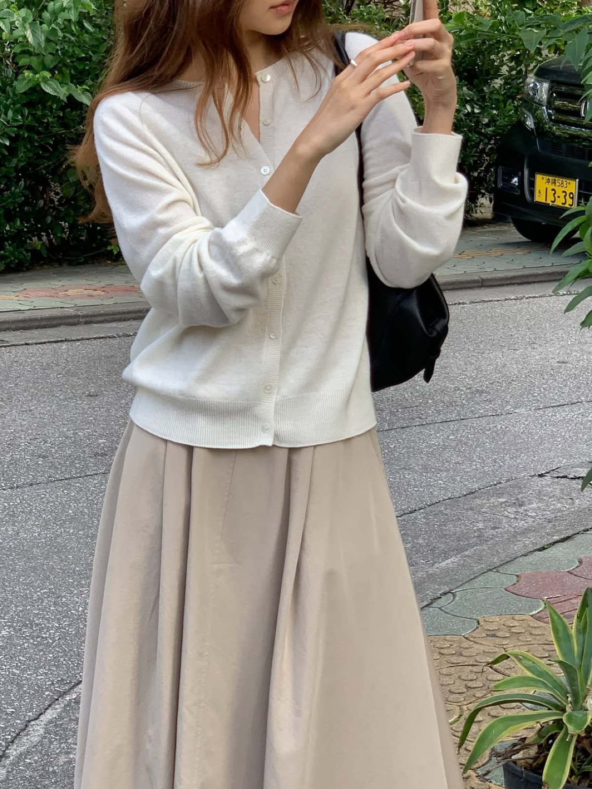 로즈 홀가먼트 라운드 가디건 상세 이미지 4