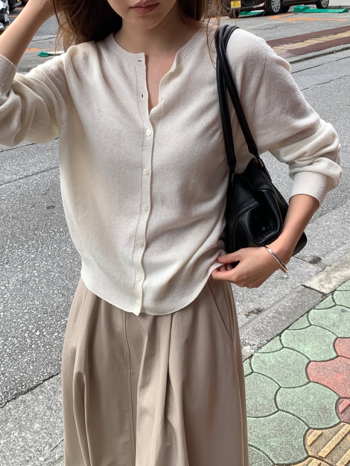 로즈 홀가먼트 라운드 가디건 상세 이미지 5