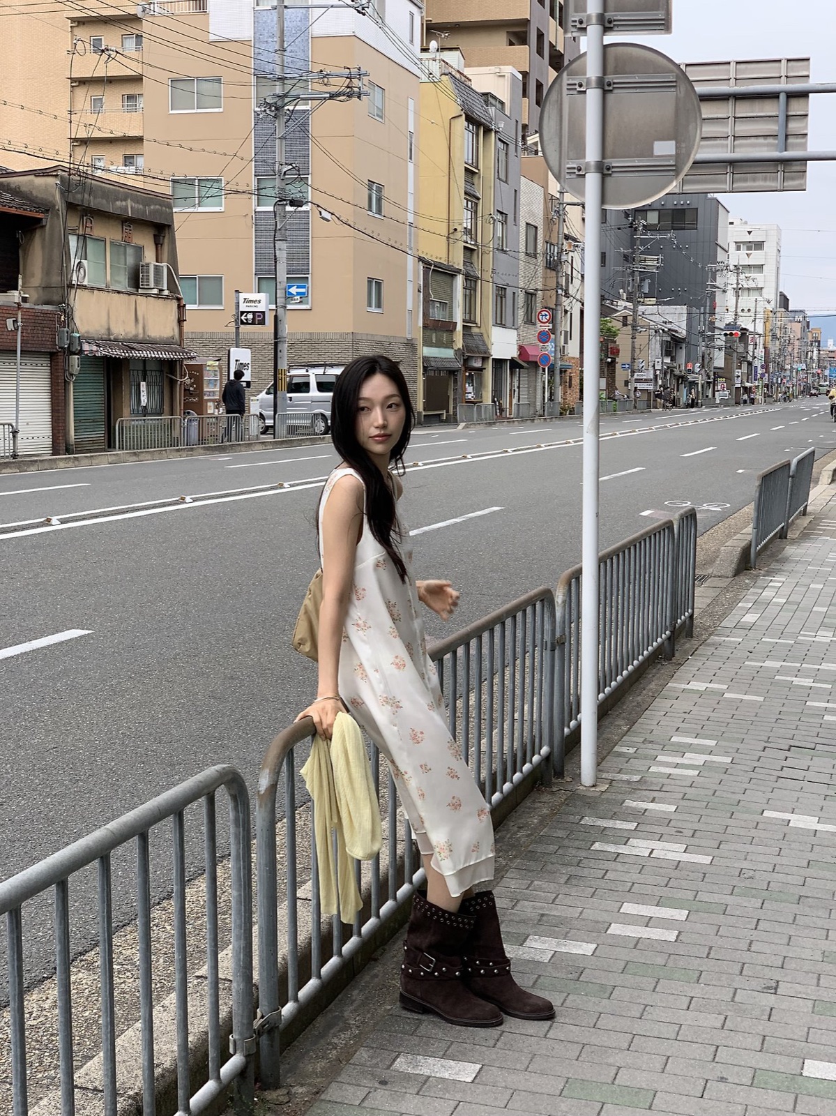 로지 플라워 미디 레이어드 원피스 상세 이미지 9