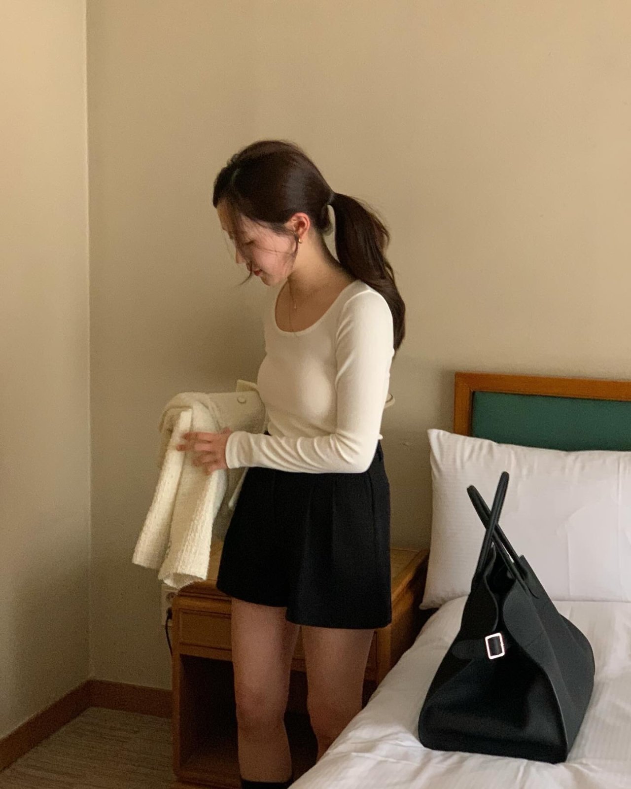 로지 투웨이 골지 긴팔 티셔츠 상세 이미지 6