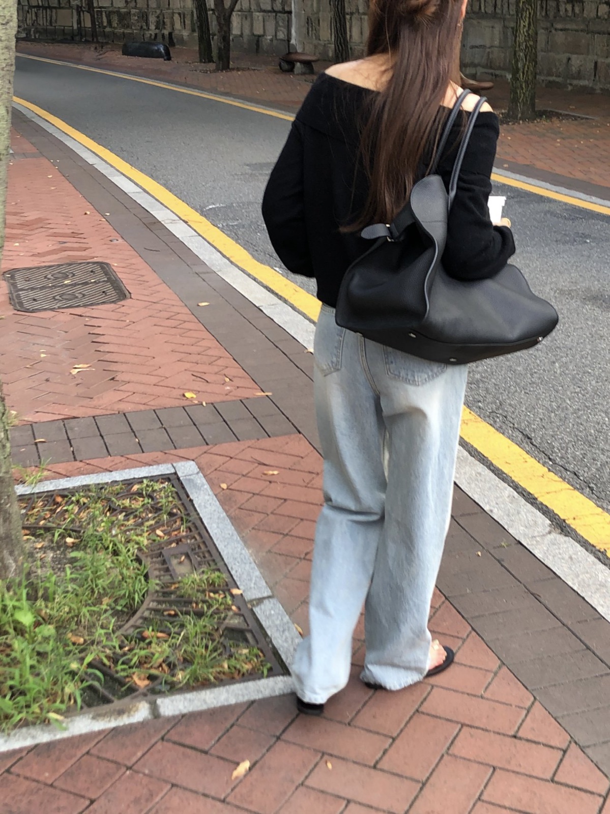 루미 캐시미어 오프숄더 니트 상세 이미지 1
